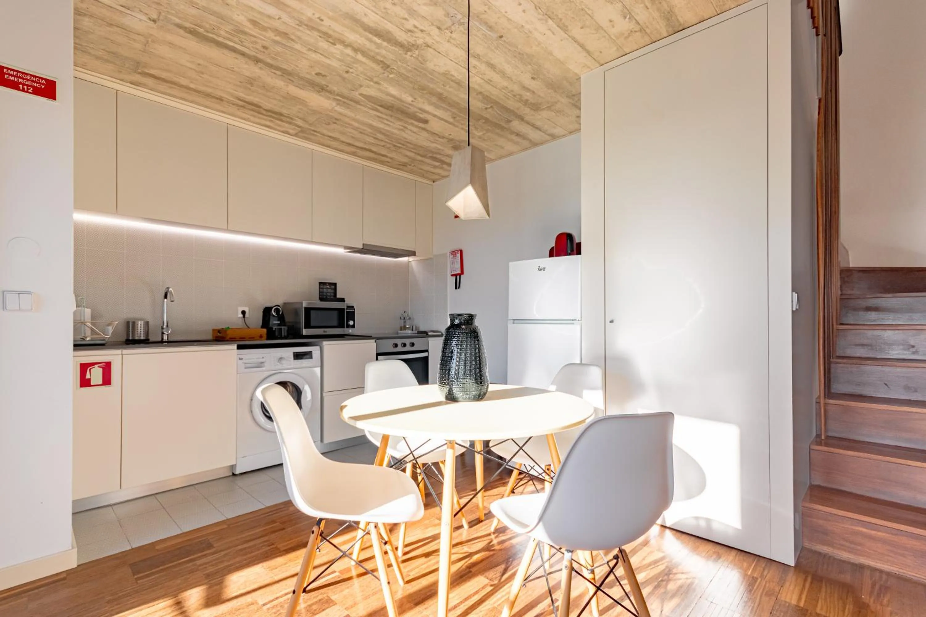 Dining area in PortoSoul Trindade