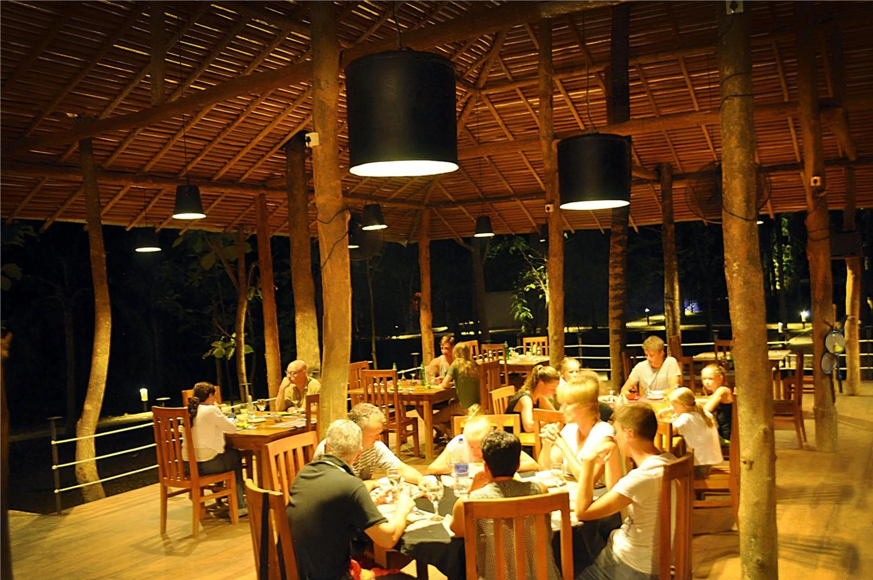 Restaurant/places to eat in Kottawatta Village