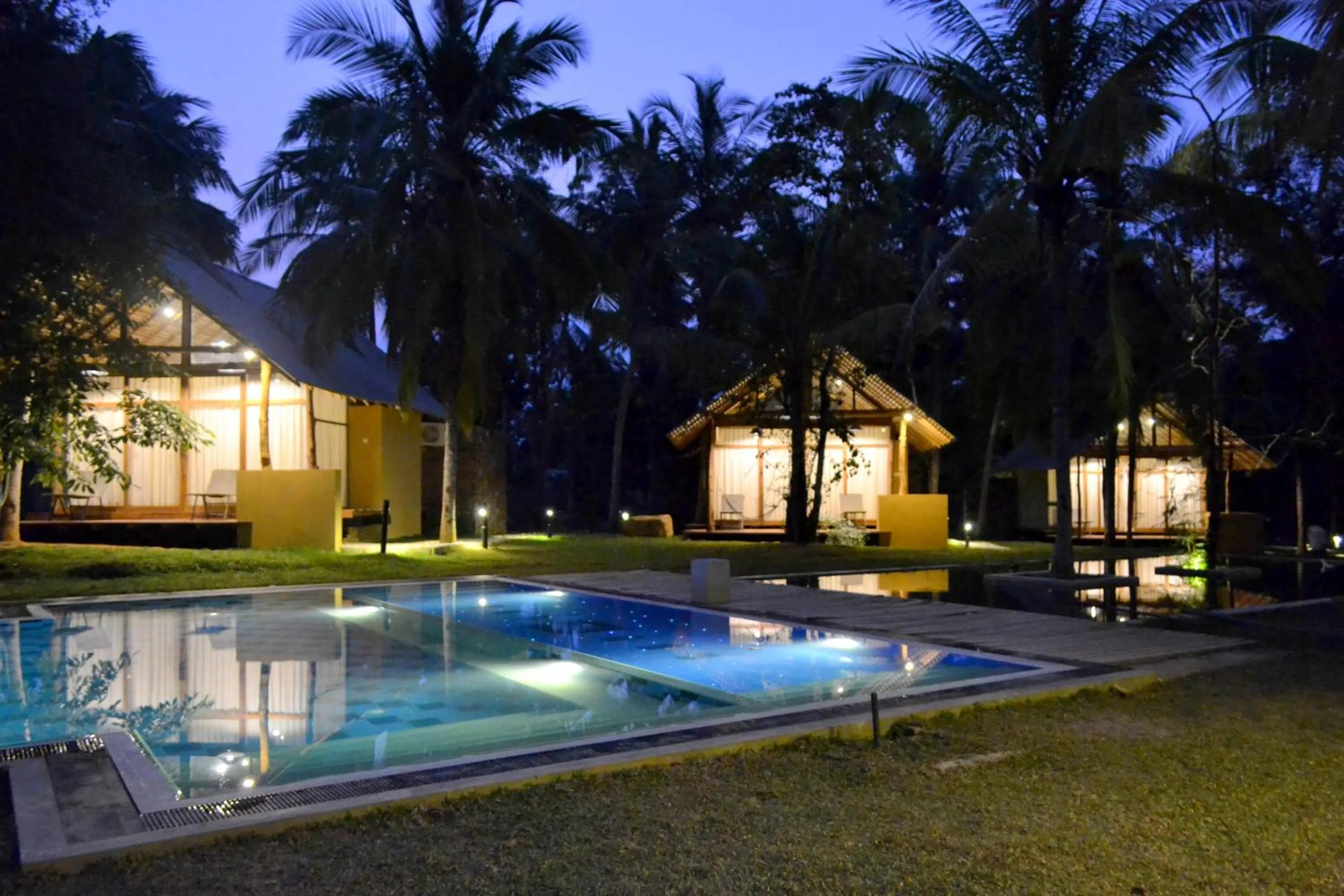 Swimming pool in Kottawatta Village
