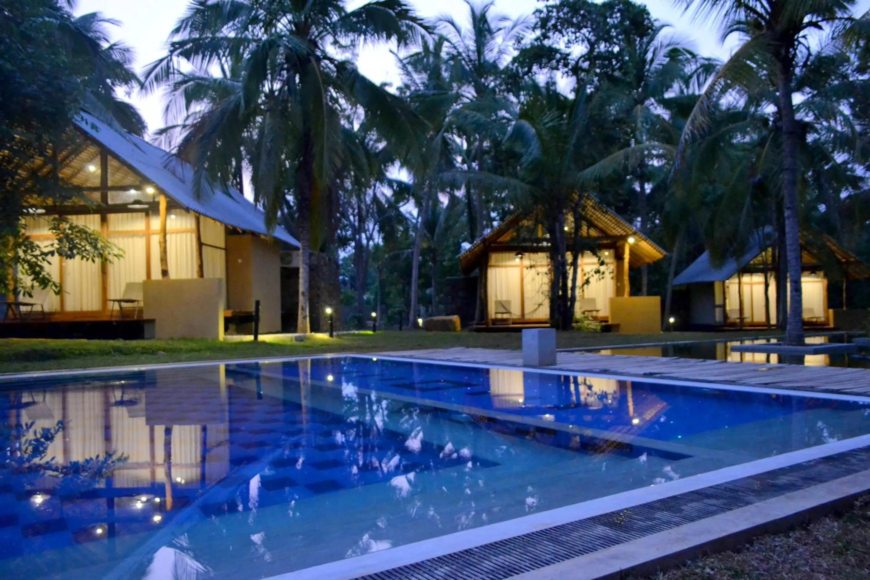 Swimming pool in Kottawatta Village
