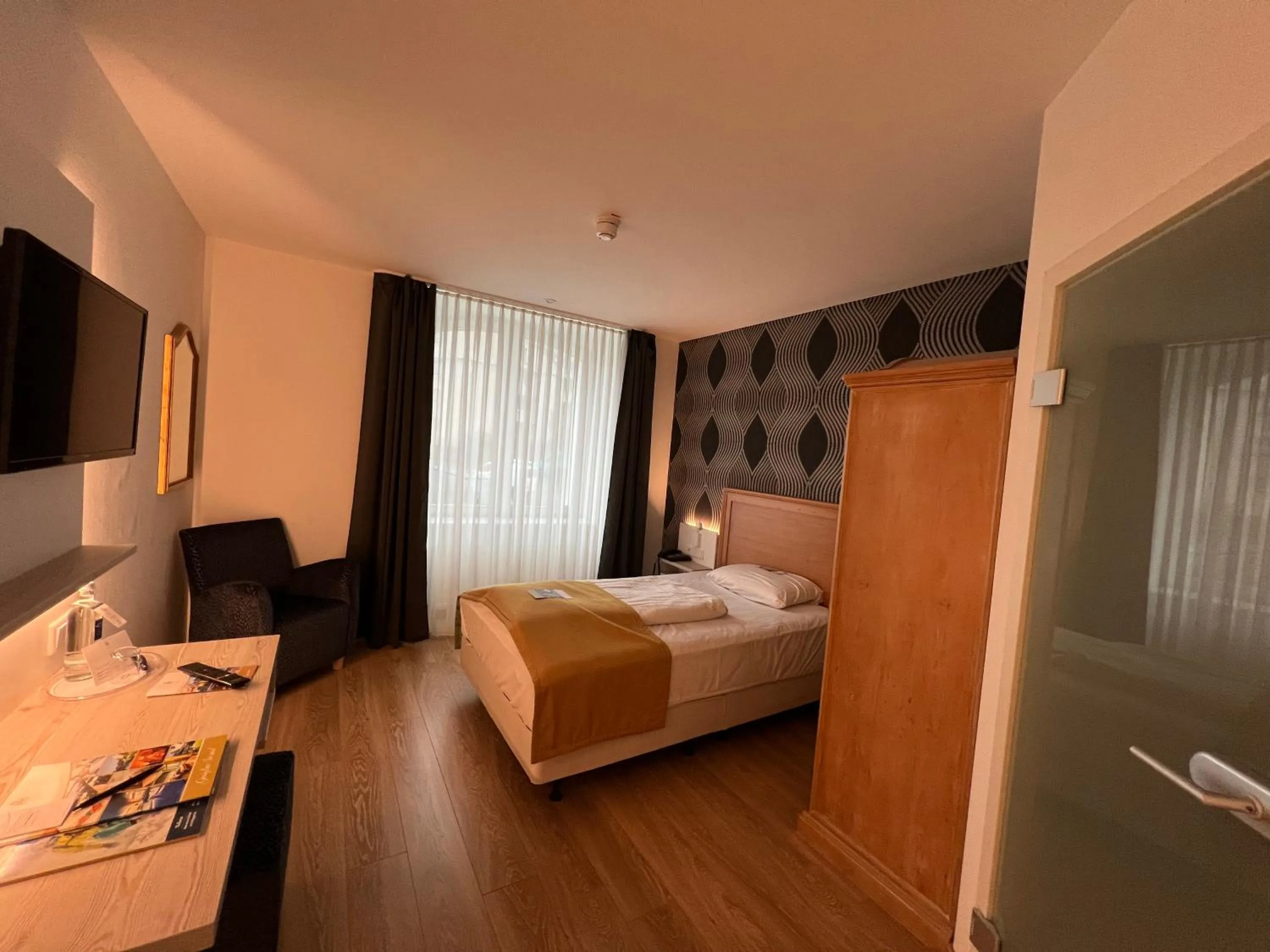 Property building, Bed in Hotel Am Mühlenteich