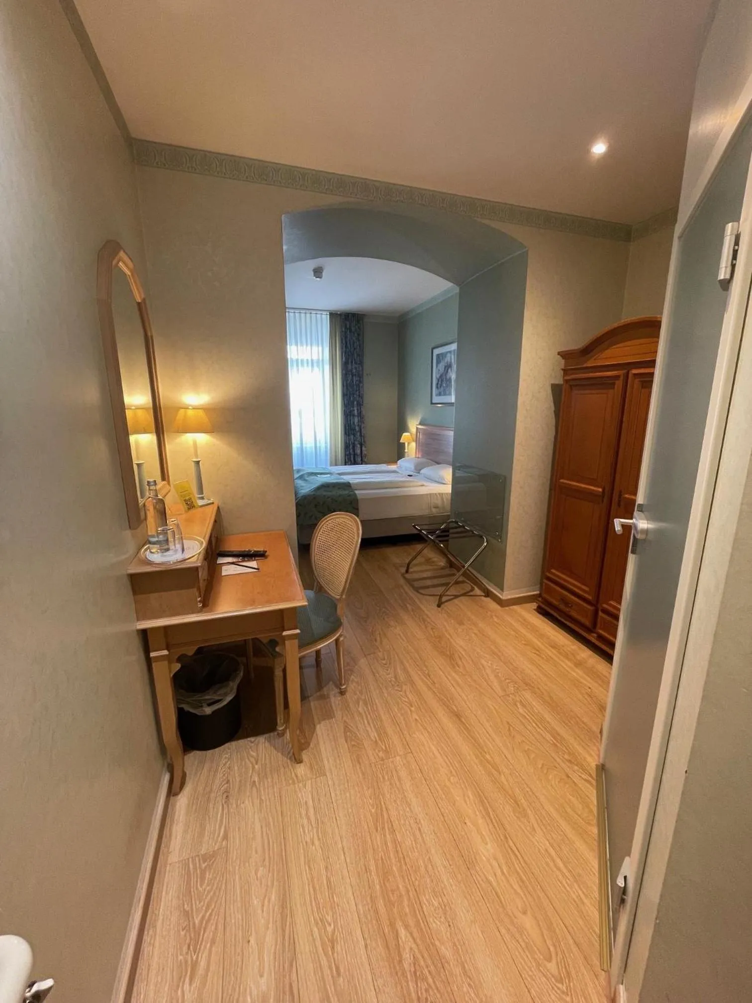 Photo of the whole room, Bed in Hotel Am Mühlenteich