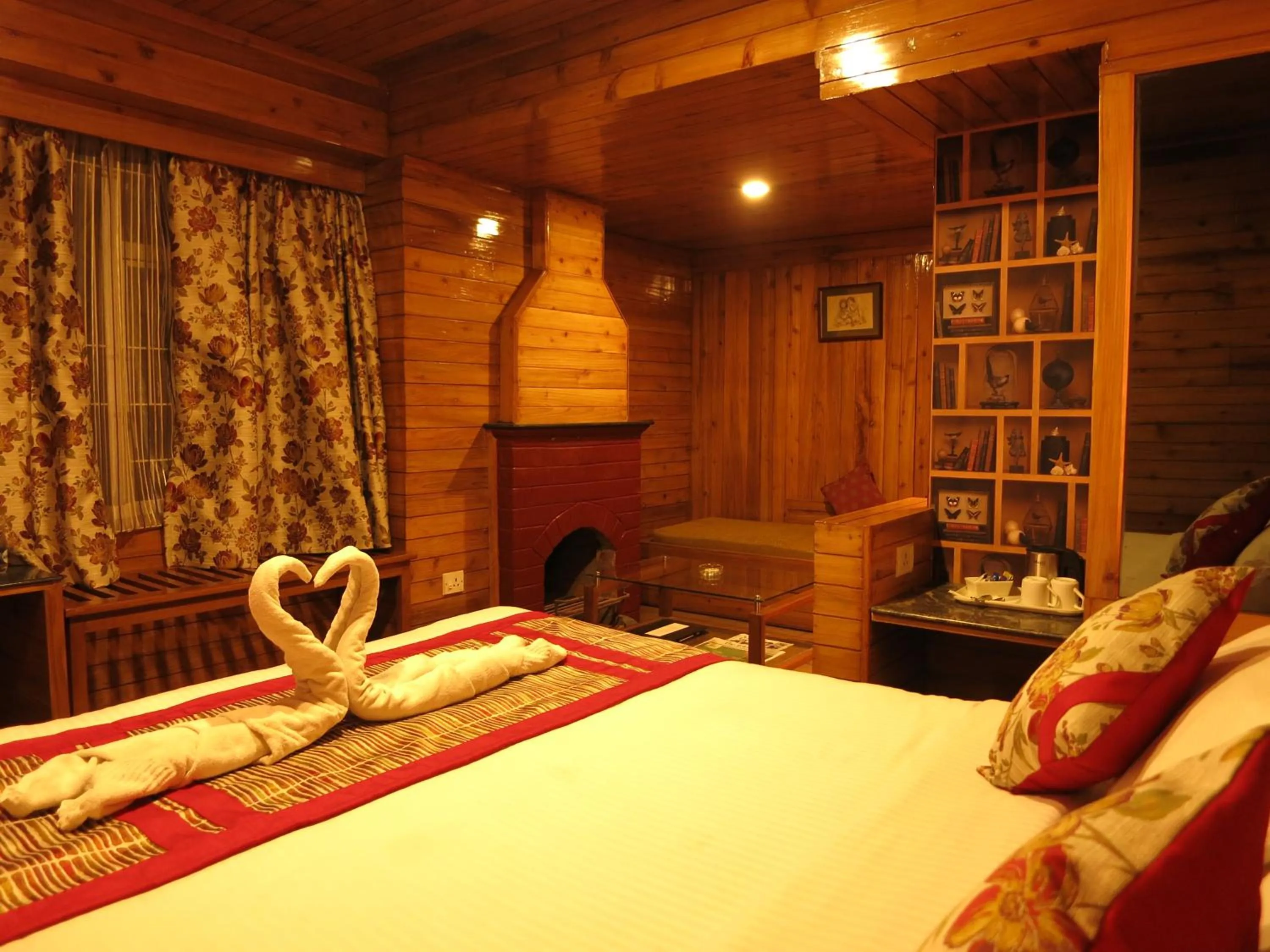 Photo of the whole room, Bed in Hotel Viceroy