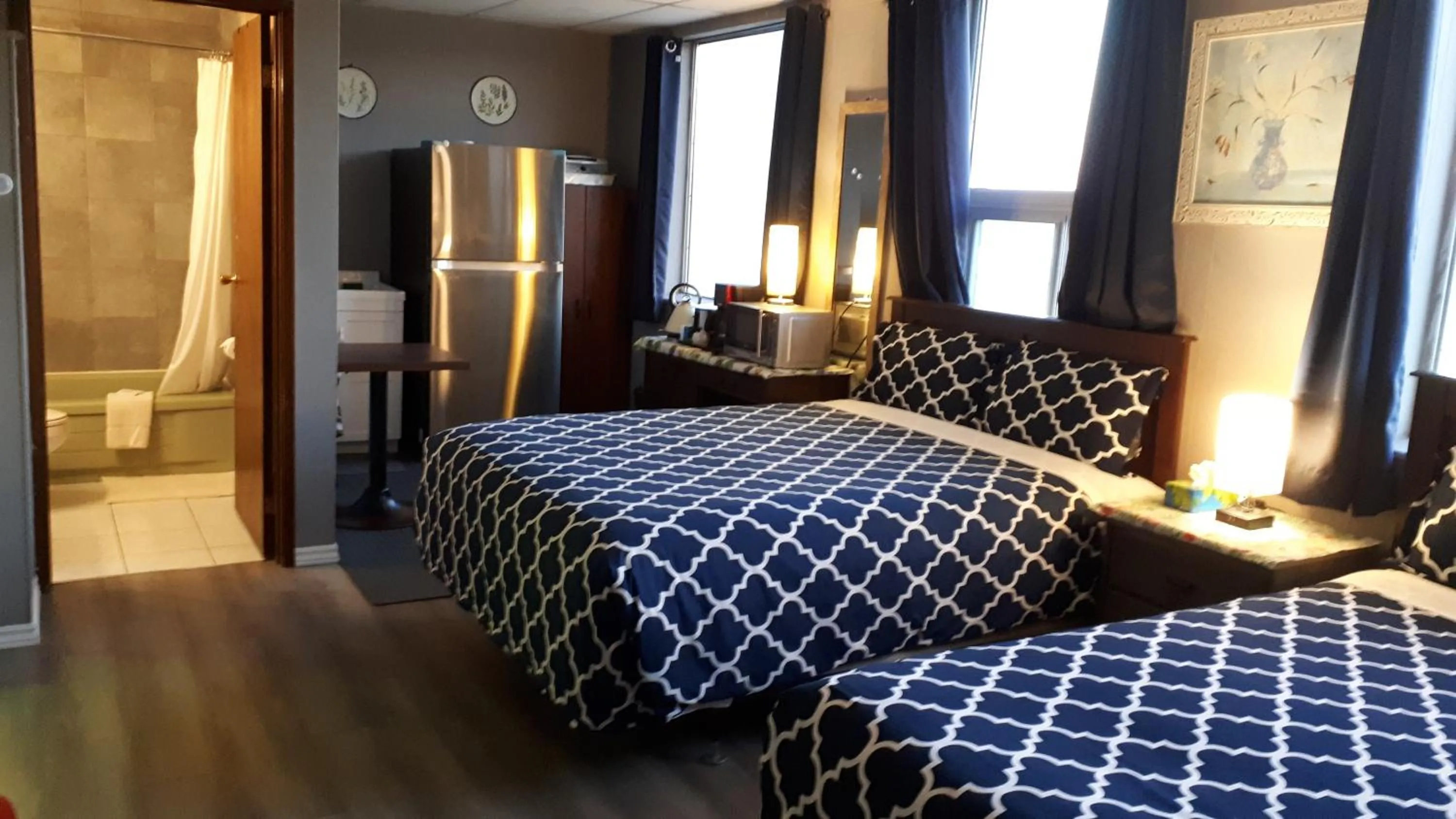 Bed in Nipigon Travelers Motel