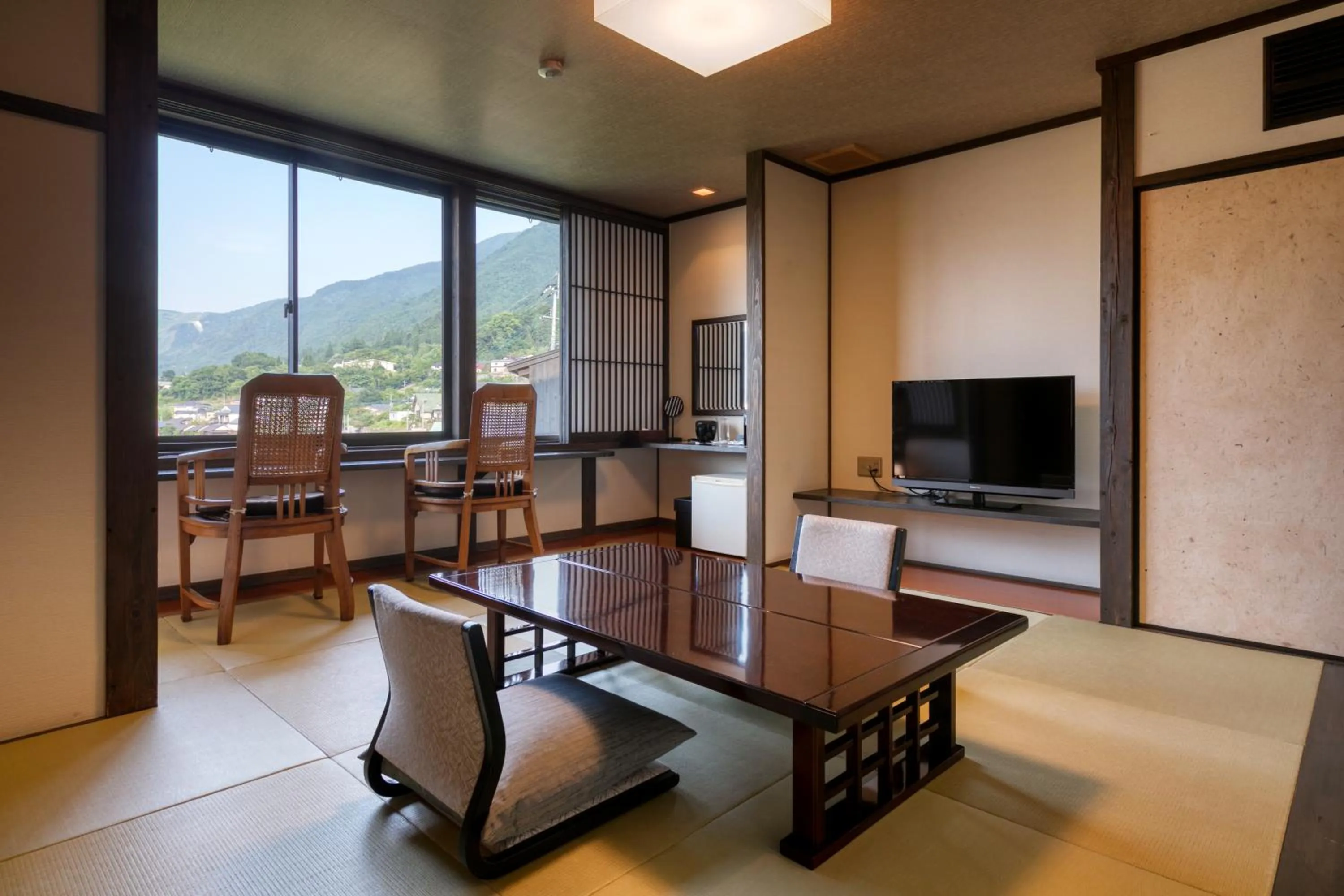 Living room in Yufuin Onsen Toshoan