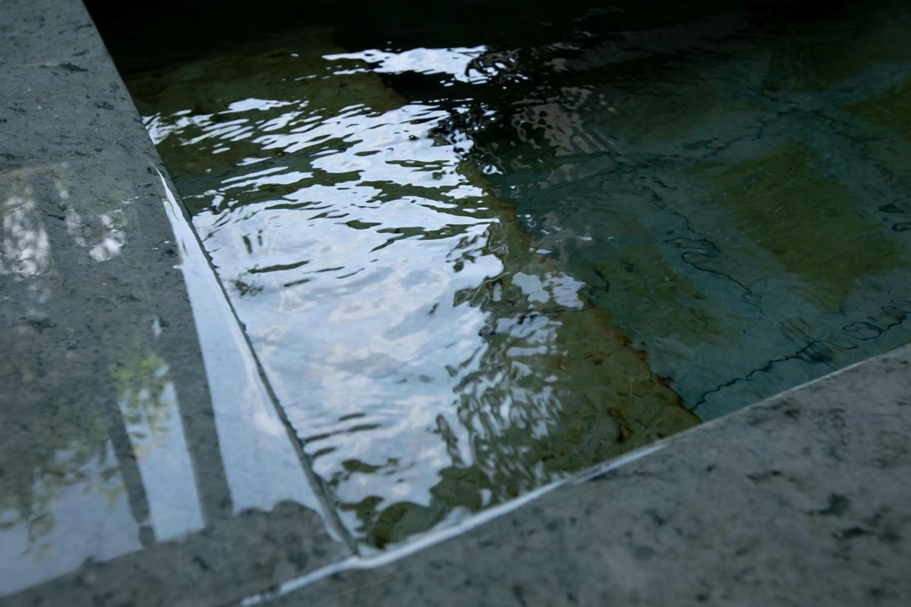 Hot Spring Bath in Yufuin Onsen Toshoan