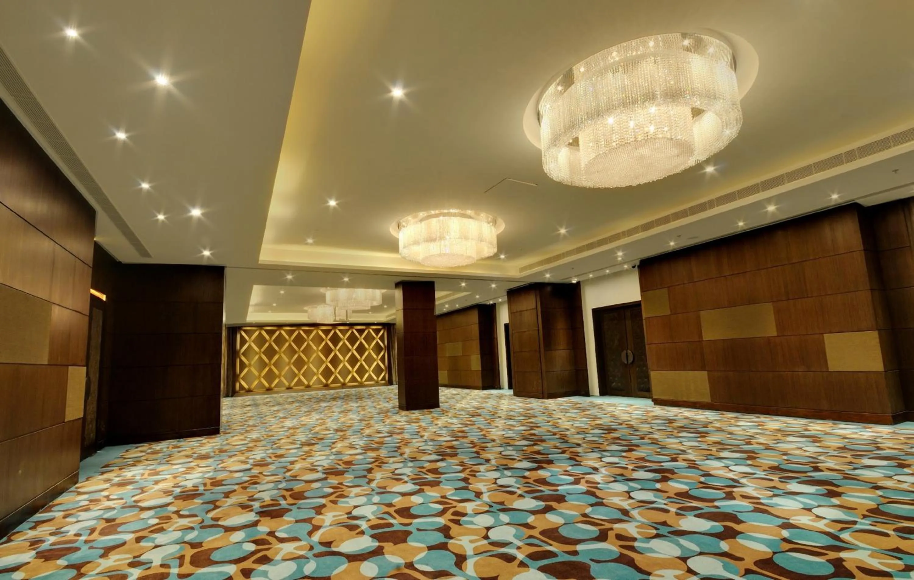 Banquet/Function facilities, Bed in Hotel Platinum
