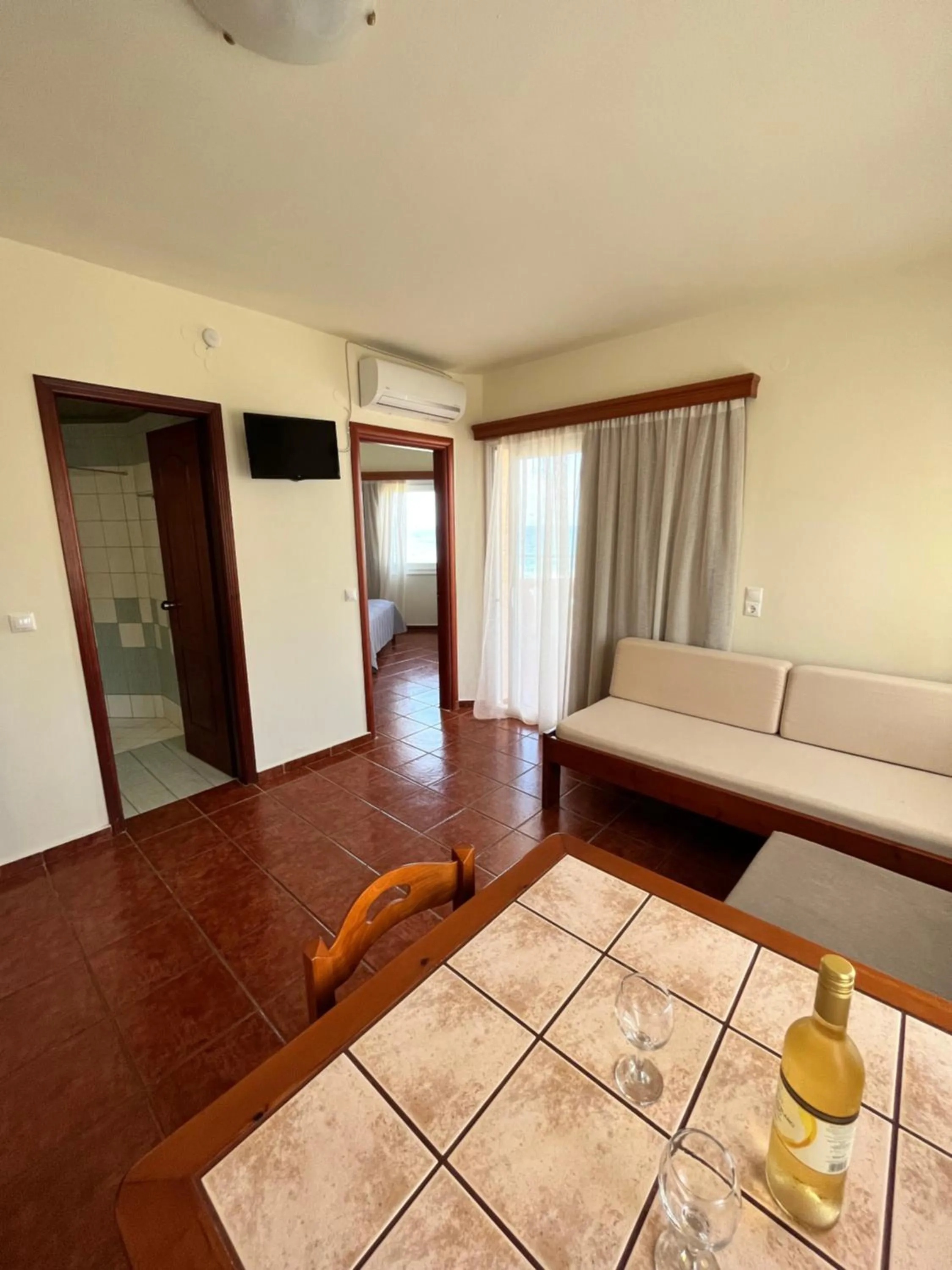 Photo of the whole room in Iolkos Hotel Apartments