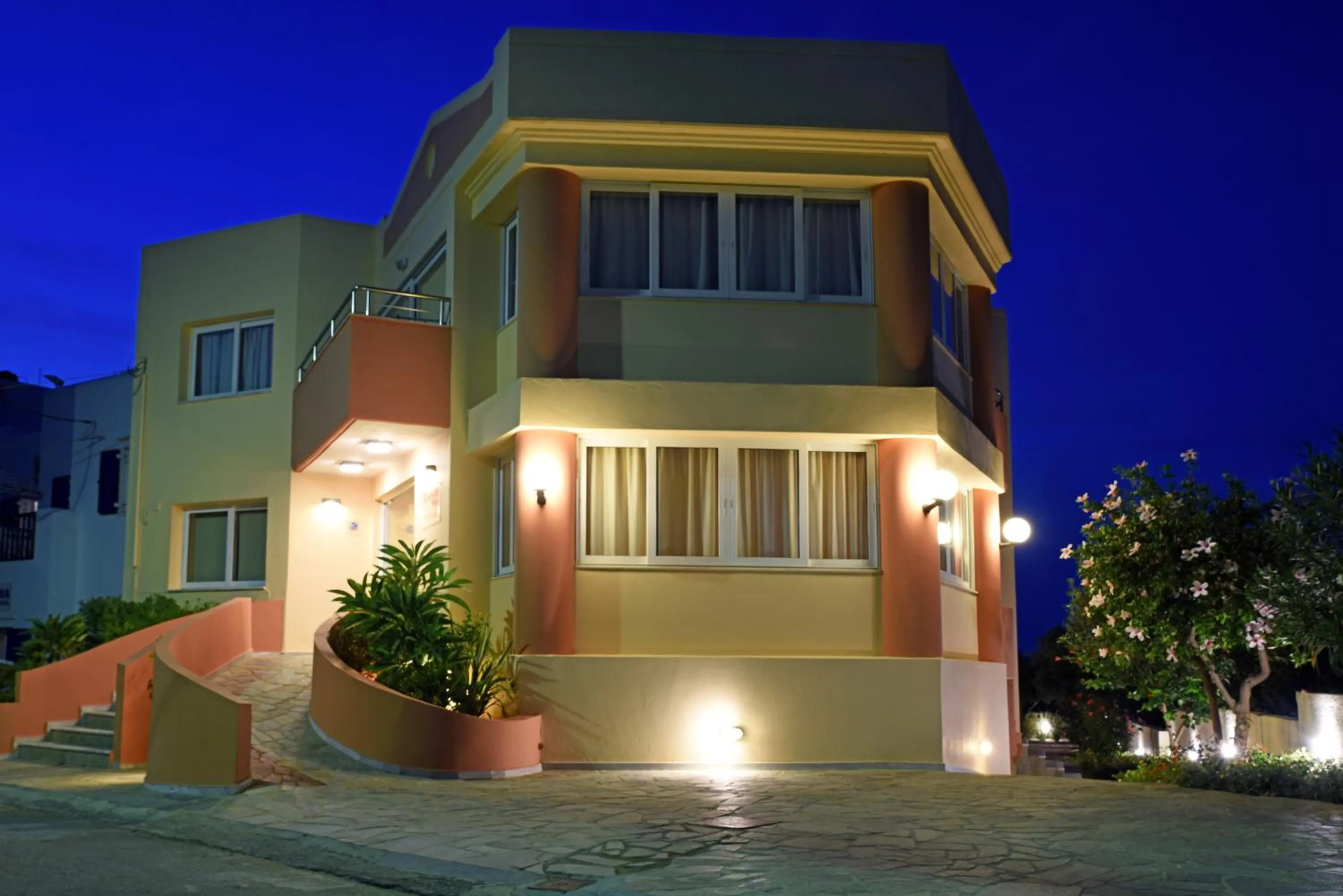 Facade/entrance in Iolkos Hotel Apartments