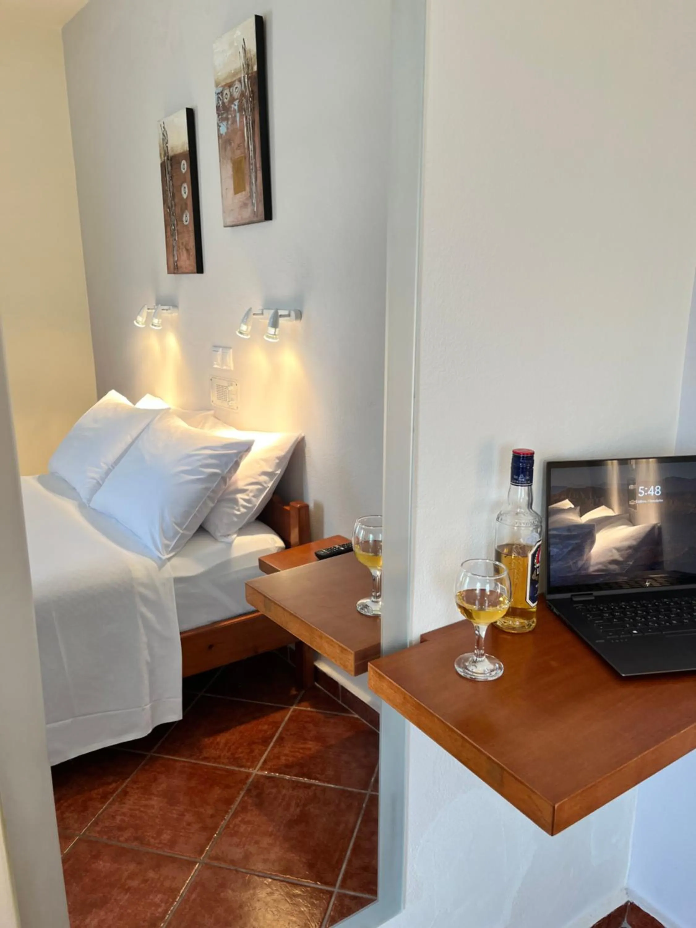 Bedroom, Bed in Iolkos Hotel Apartments