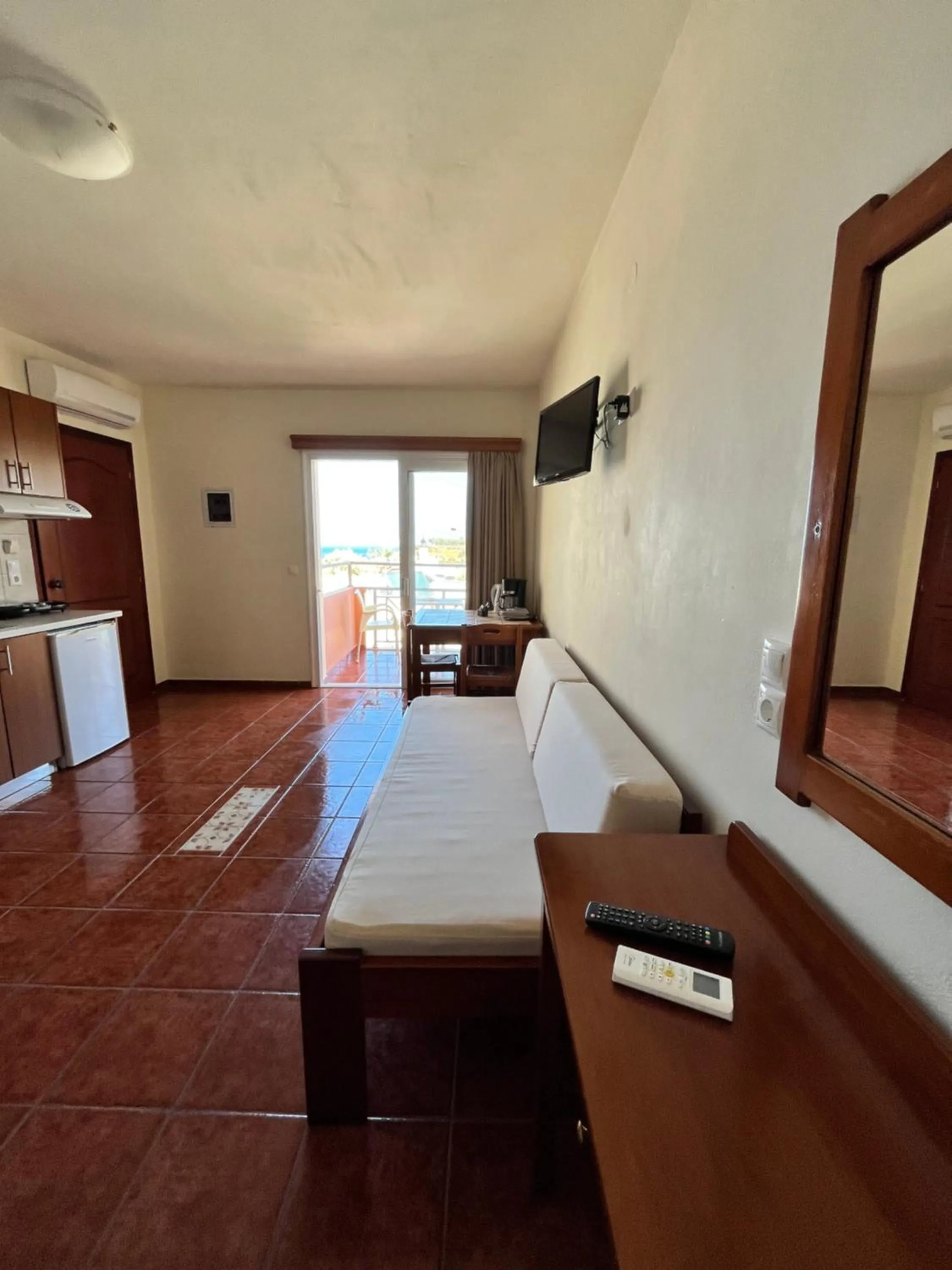 Photo of the whole room, Bed in Iolkos Hotel Apartments