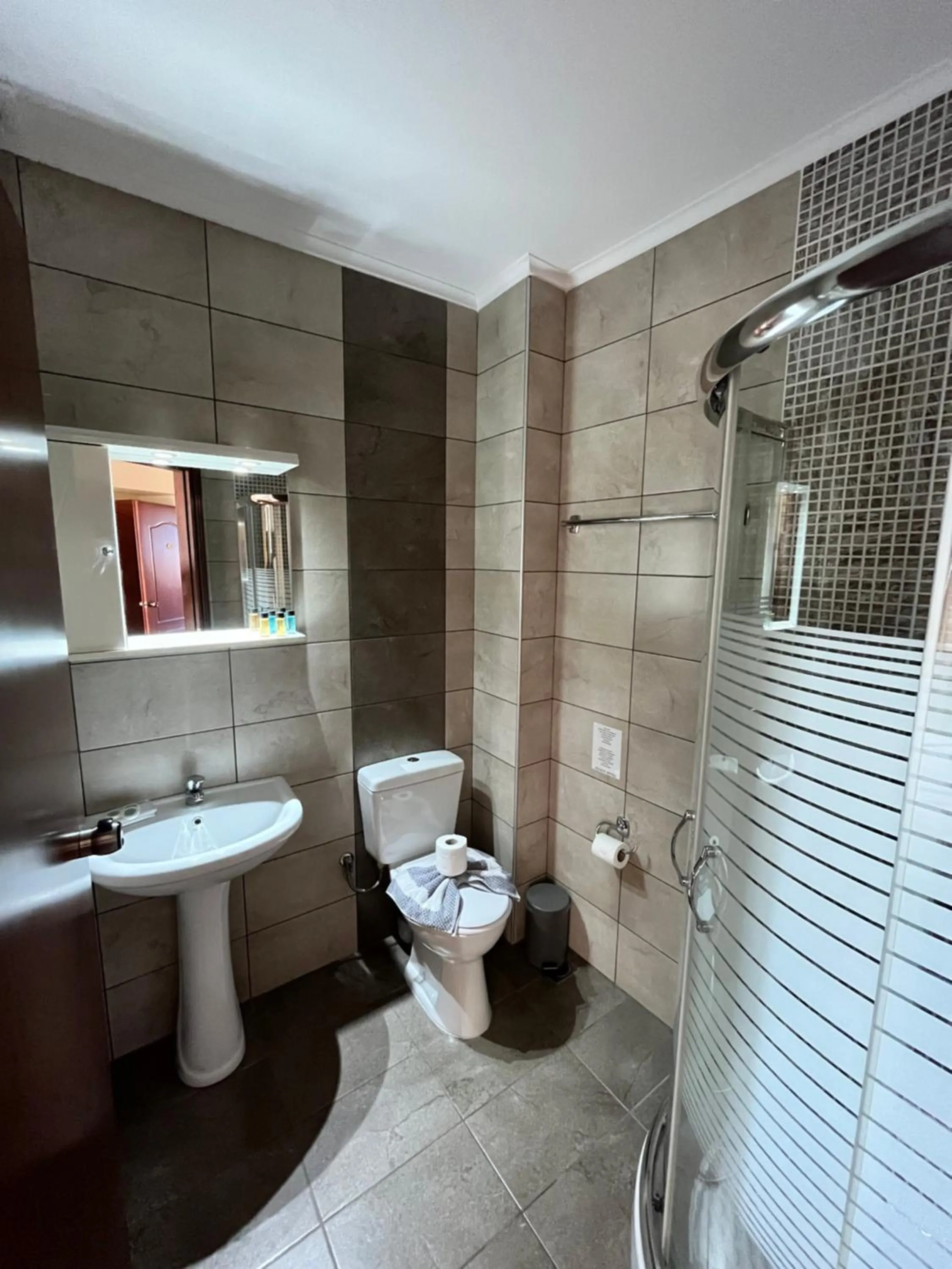 Shower in Iolkos Hotel Apartments