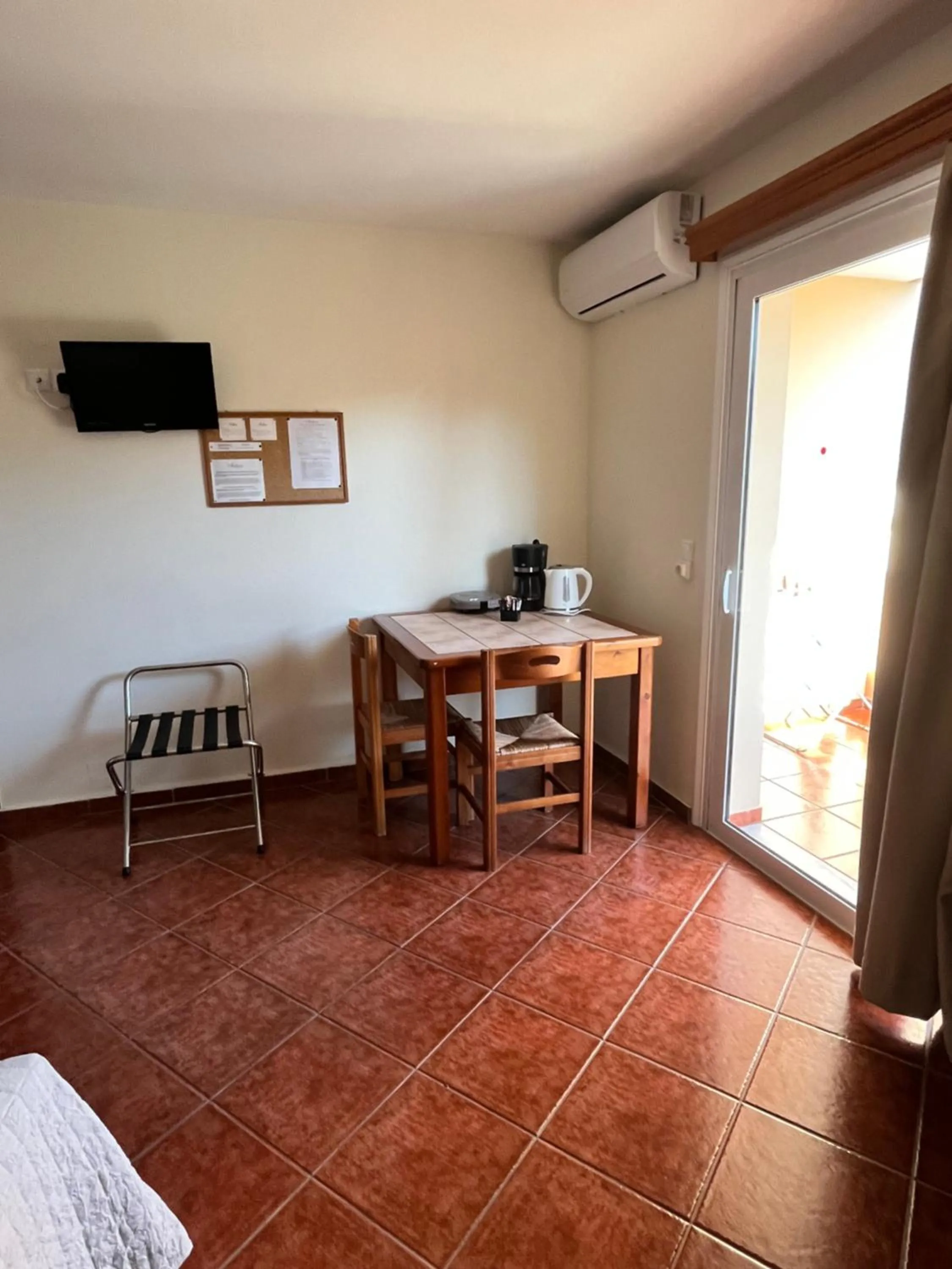 Photo of the whole room, Bed in Iolkos Hotel Apartments