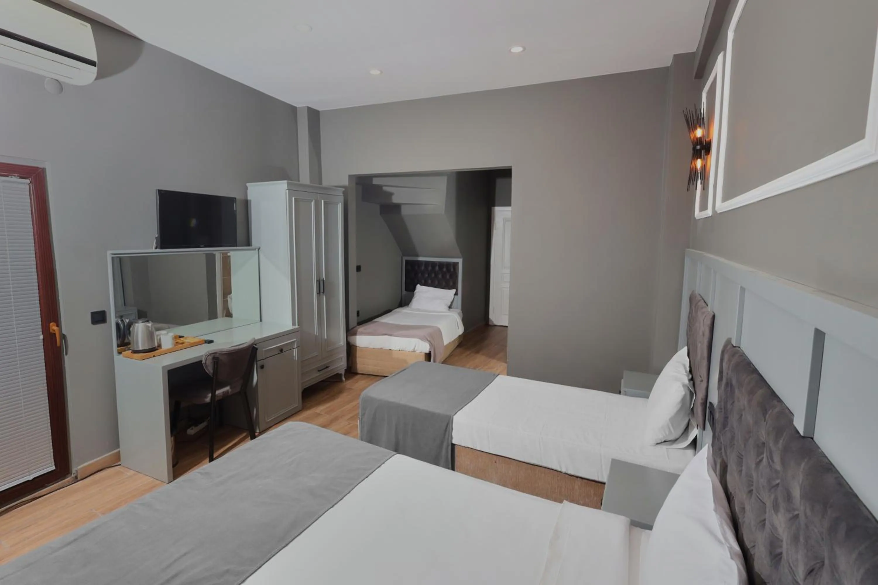 Bed in Ortakoy Aysem Sultan Hotel