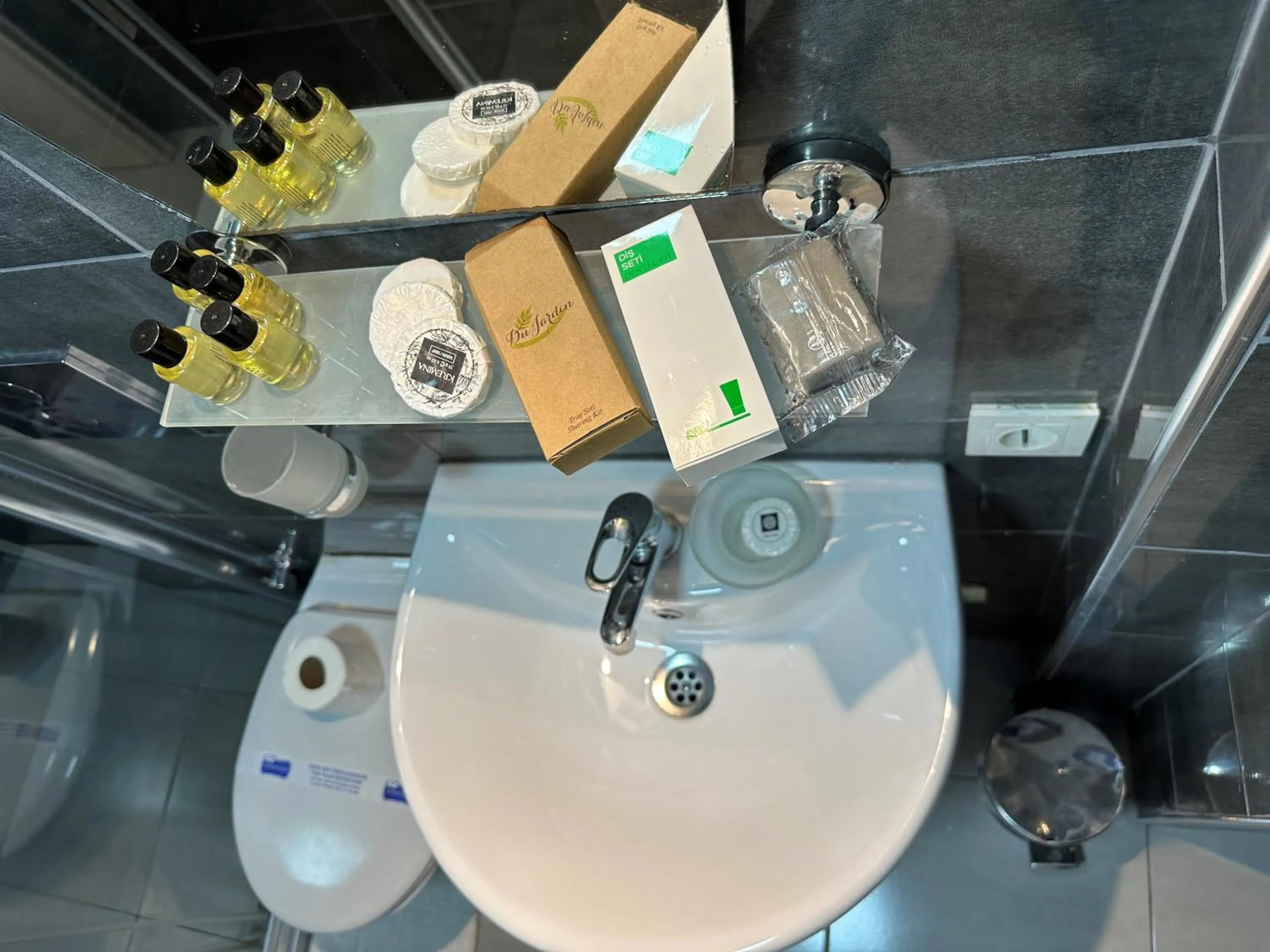 Bathroom in Ortakoy Aysem Sultan Hotel