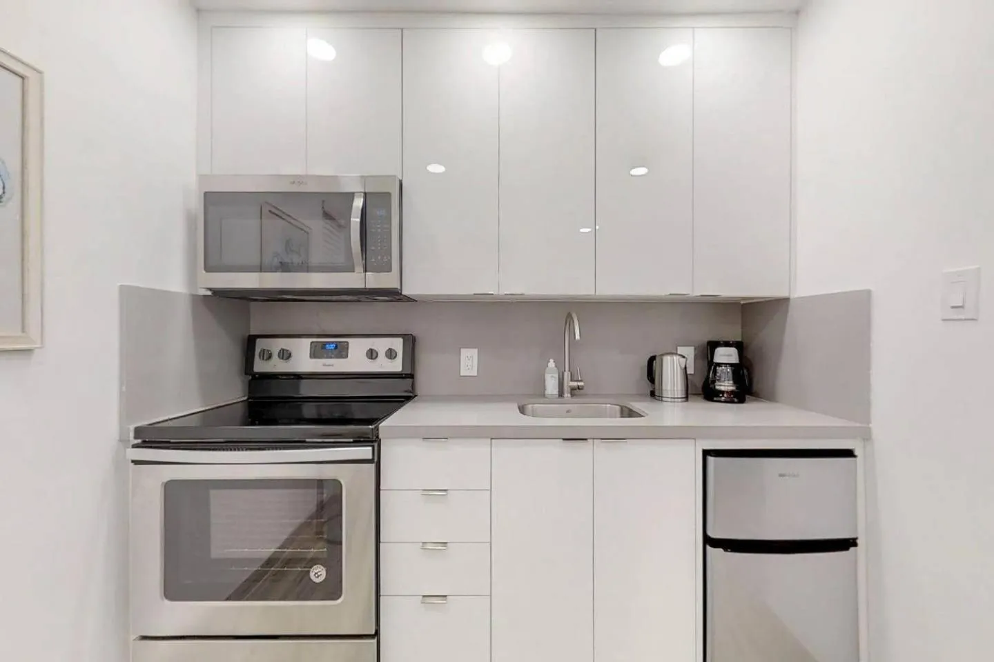 Other in Lovely 1BR w Parking Space Walk to the Beach 7