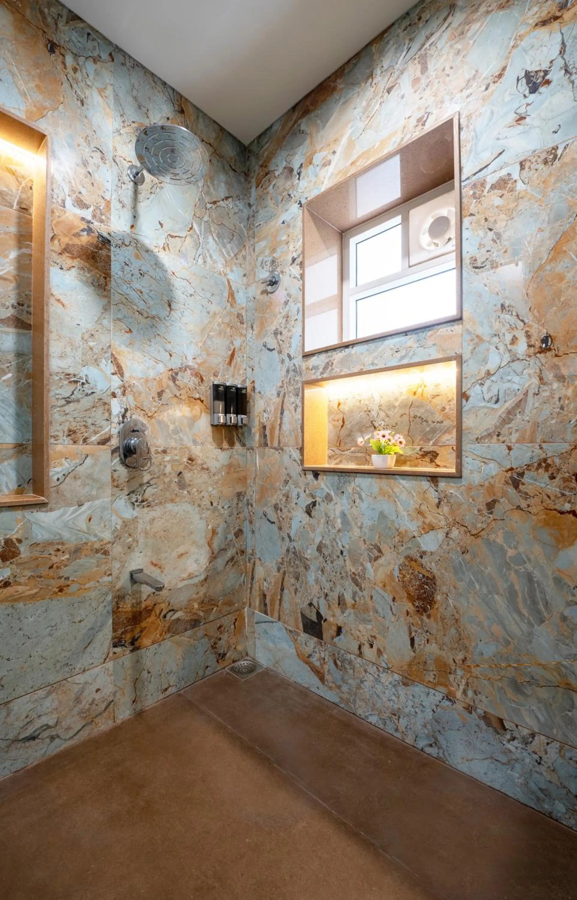 Bathroom in Roadies Rostel - Best Adventure Resort in Ahmedabad