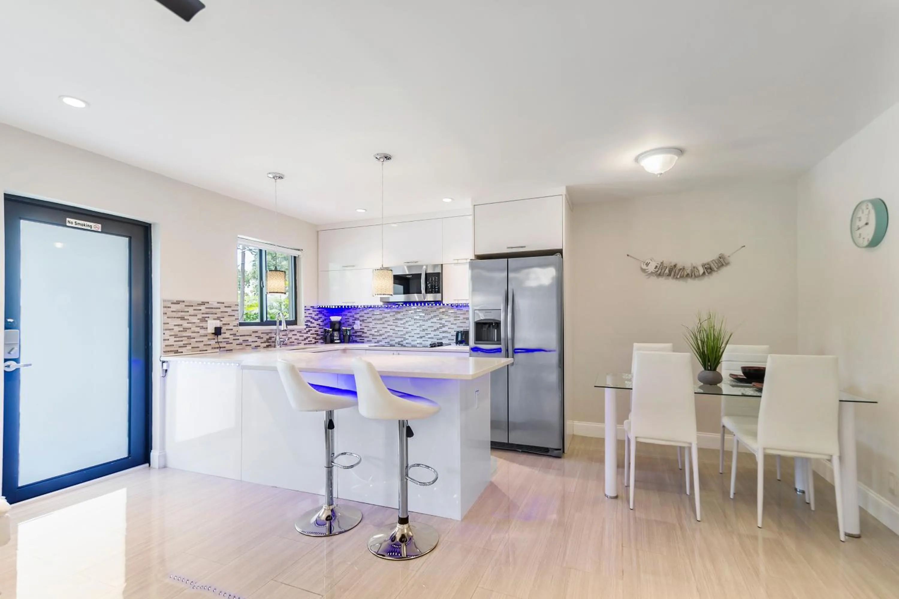 Kitchen or kitchenette in Alani Bay Condos