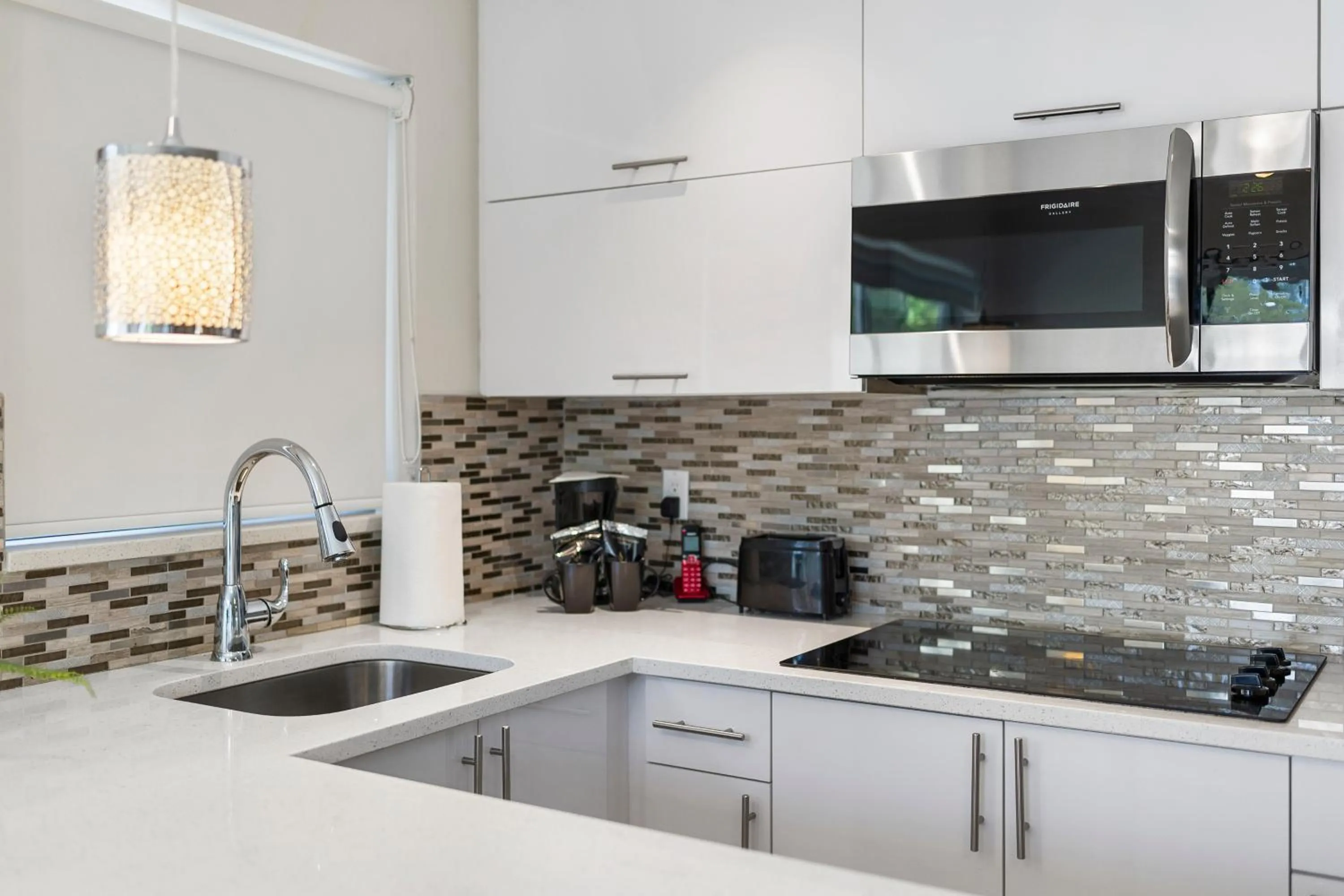 Kitchen or kitchenette in Alani Bay Condos