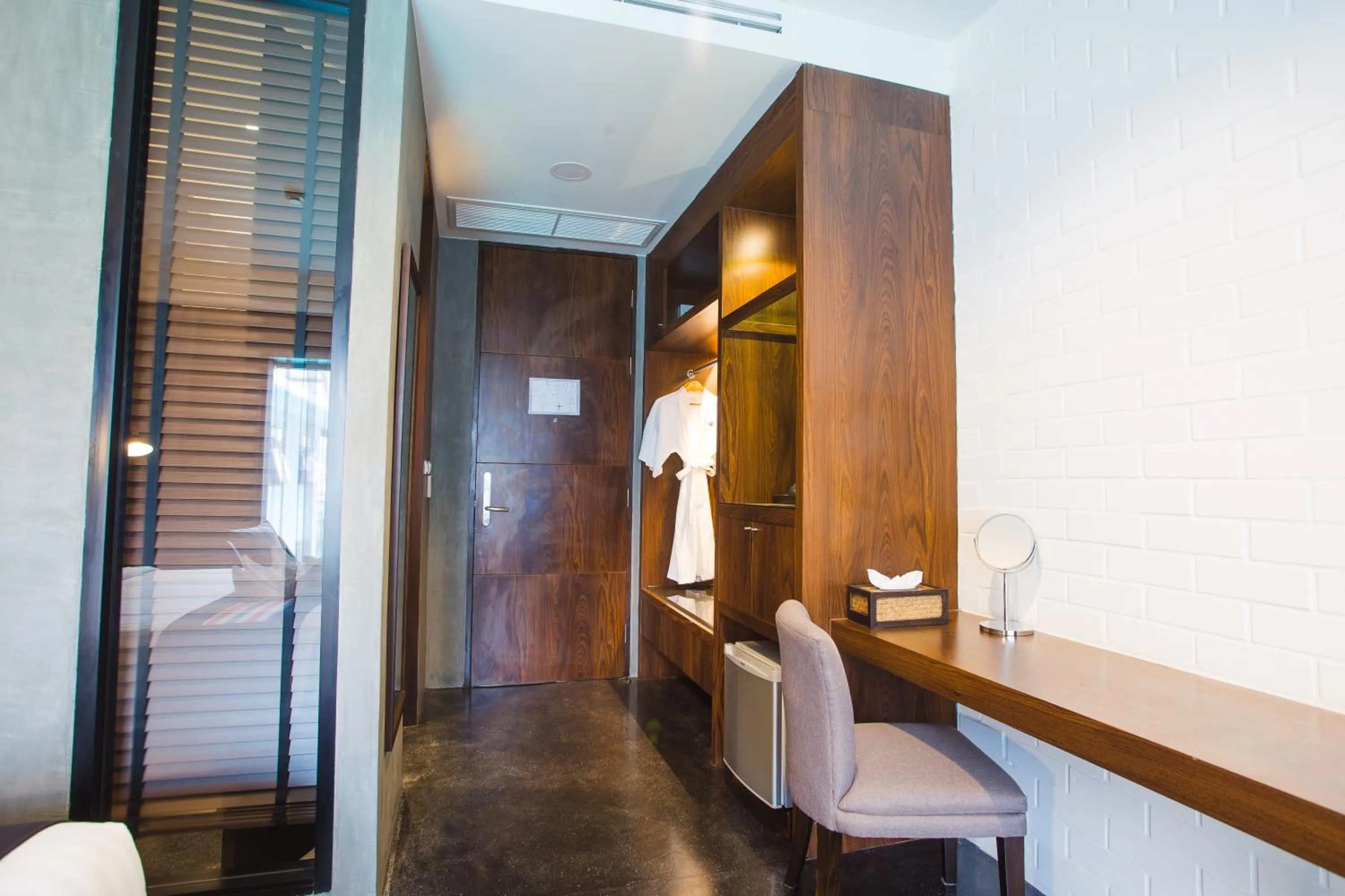 wardrobe in NAI YA Hotel -SHA Extra Plus