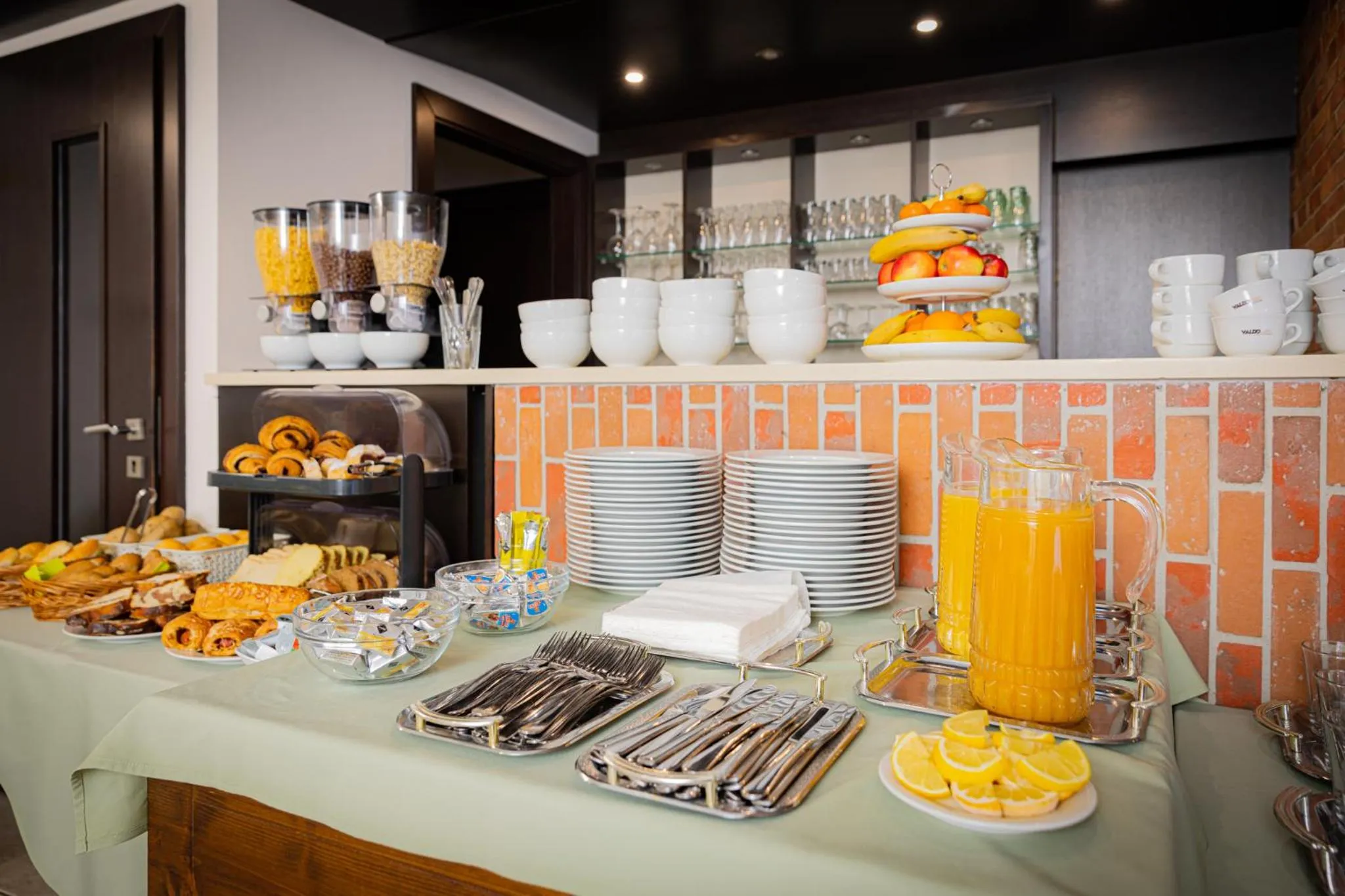 Breakfast in Bazilika alatt Panzió