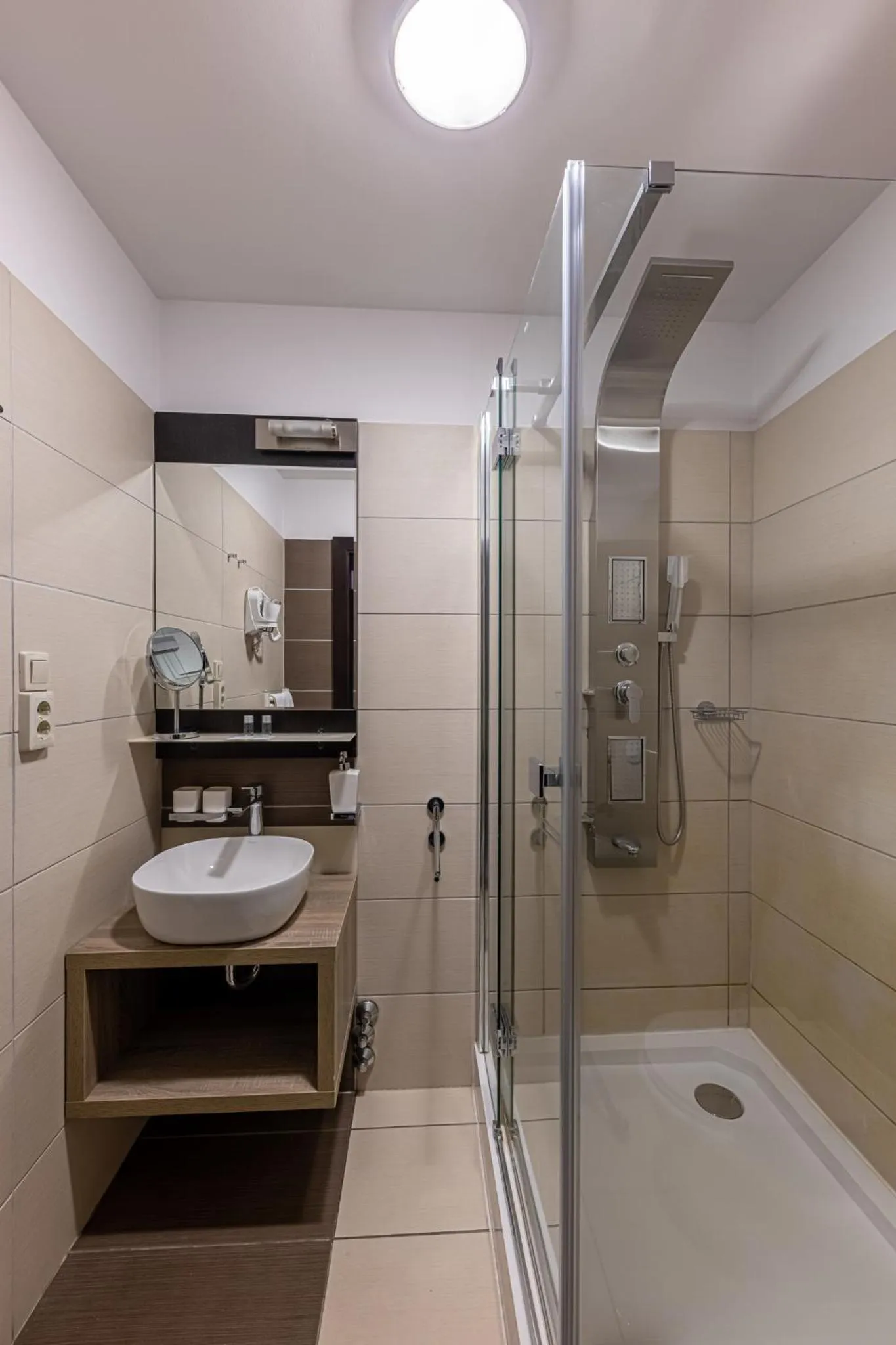 Bathroom in Bazilika alatt Panzió