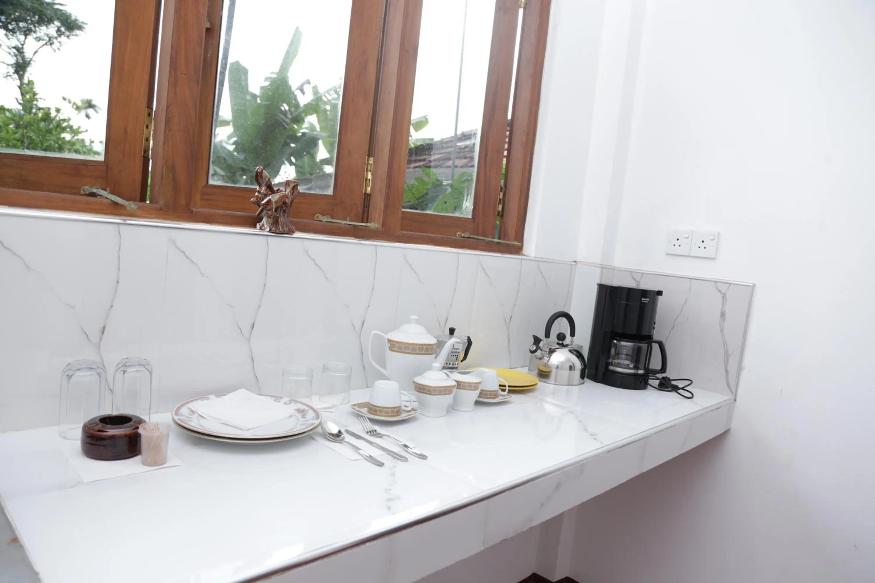 Kitchen or kitchenette in Vivid Lanka