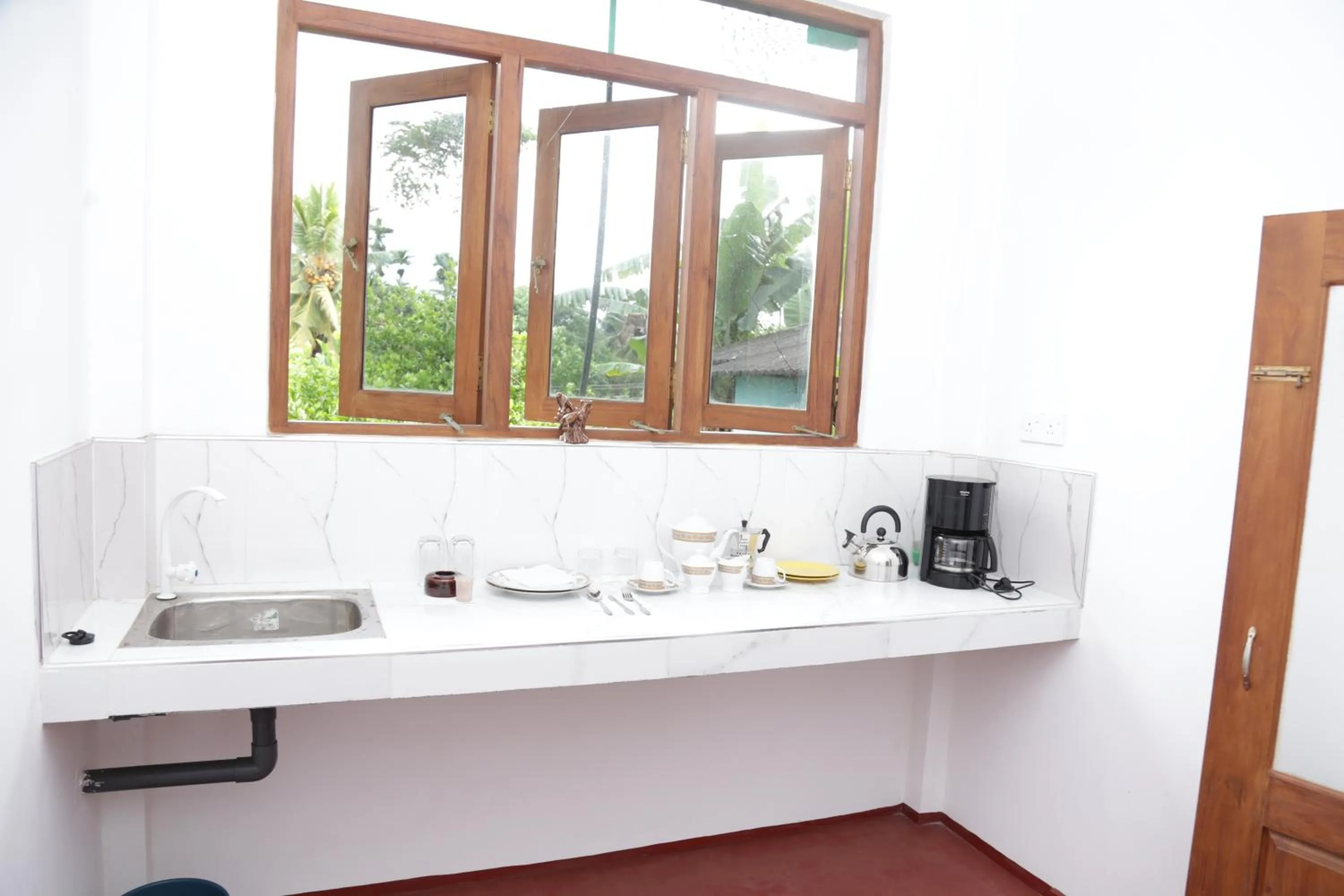 Kitchen or kitchenette in Vivid Lanka