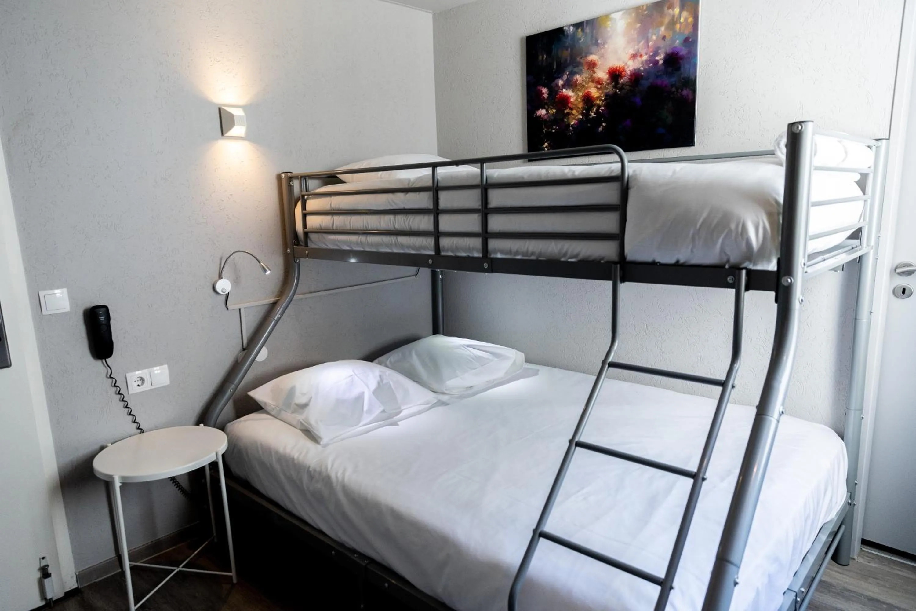 bunk bed, Bed in Hotel Bristol