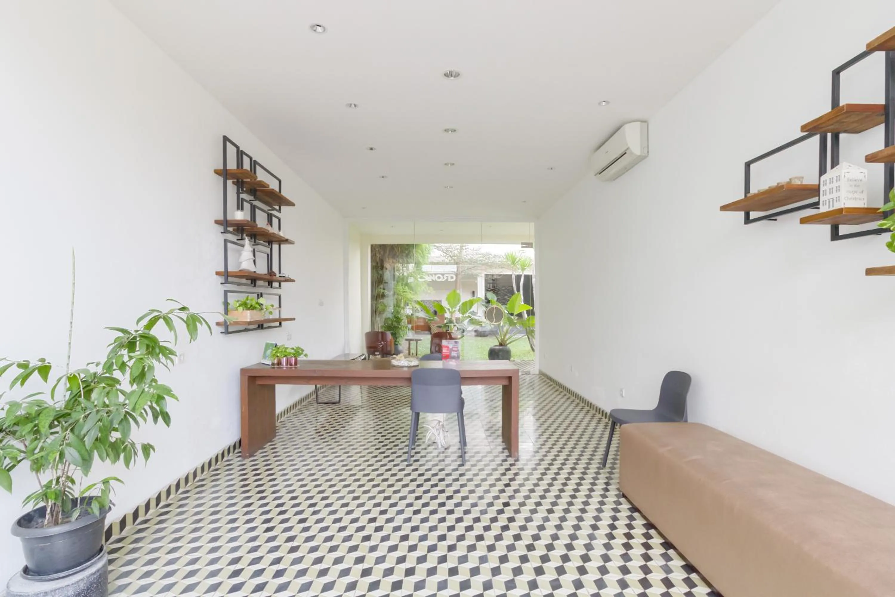 Seating area in RedDoorz Plus @ Demangan Gejayan