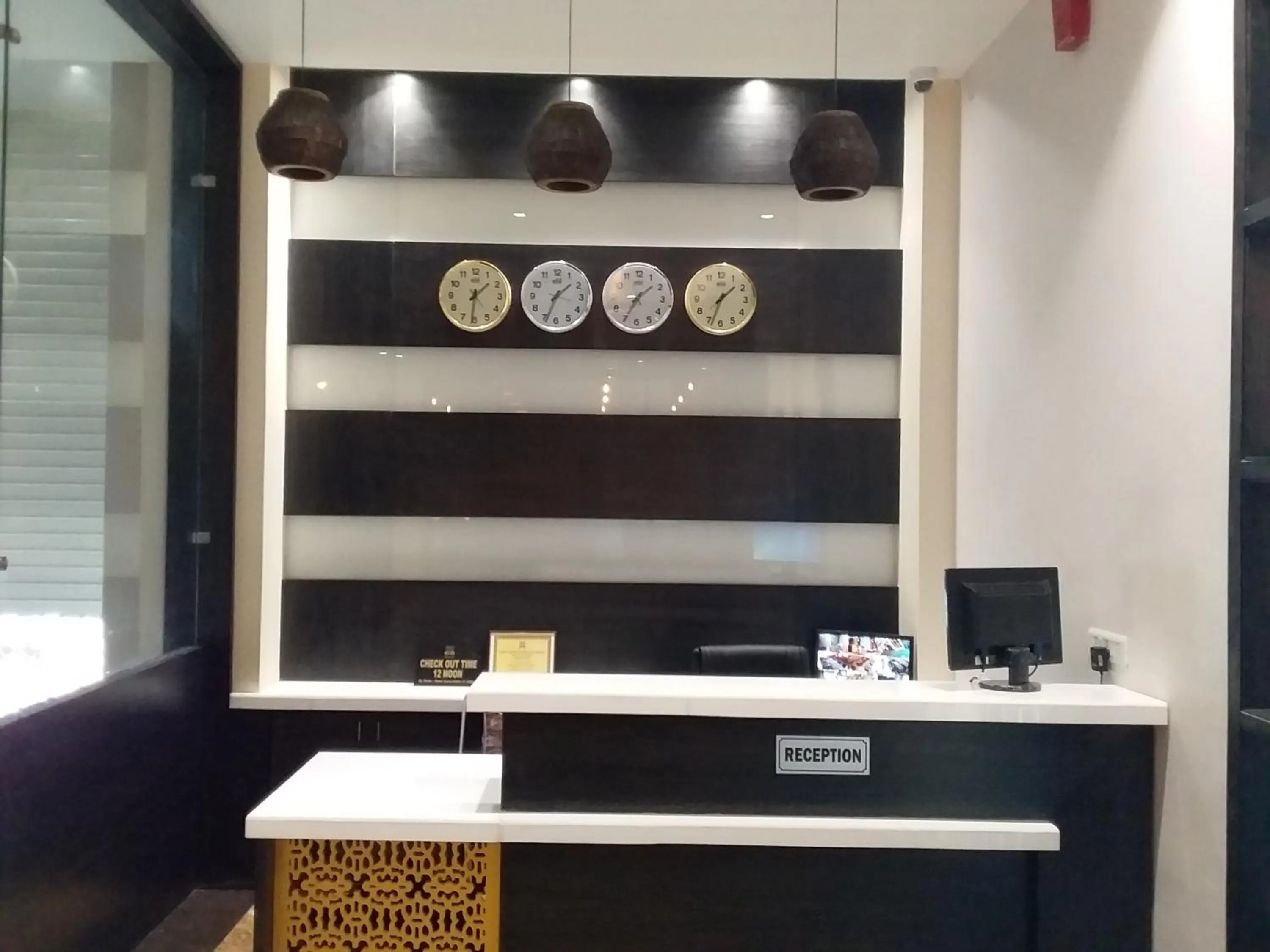 Lobby or reception in Hotel RR 62-Jaipur City Centre Hotel