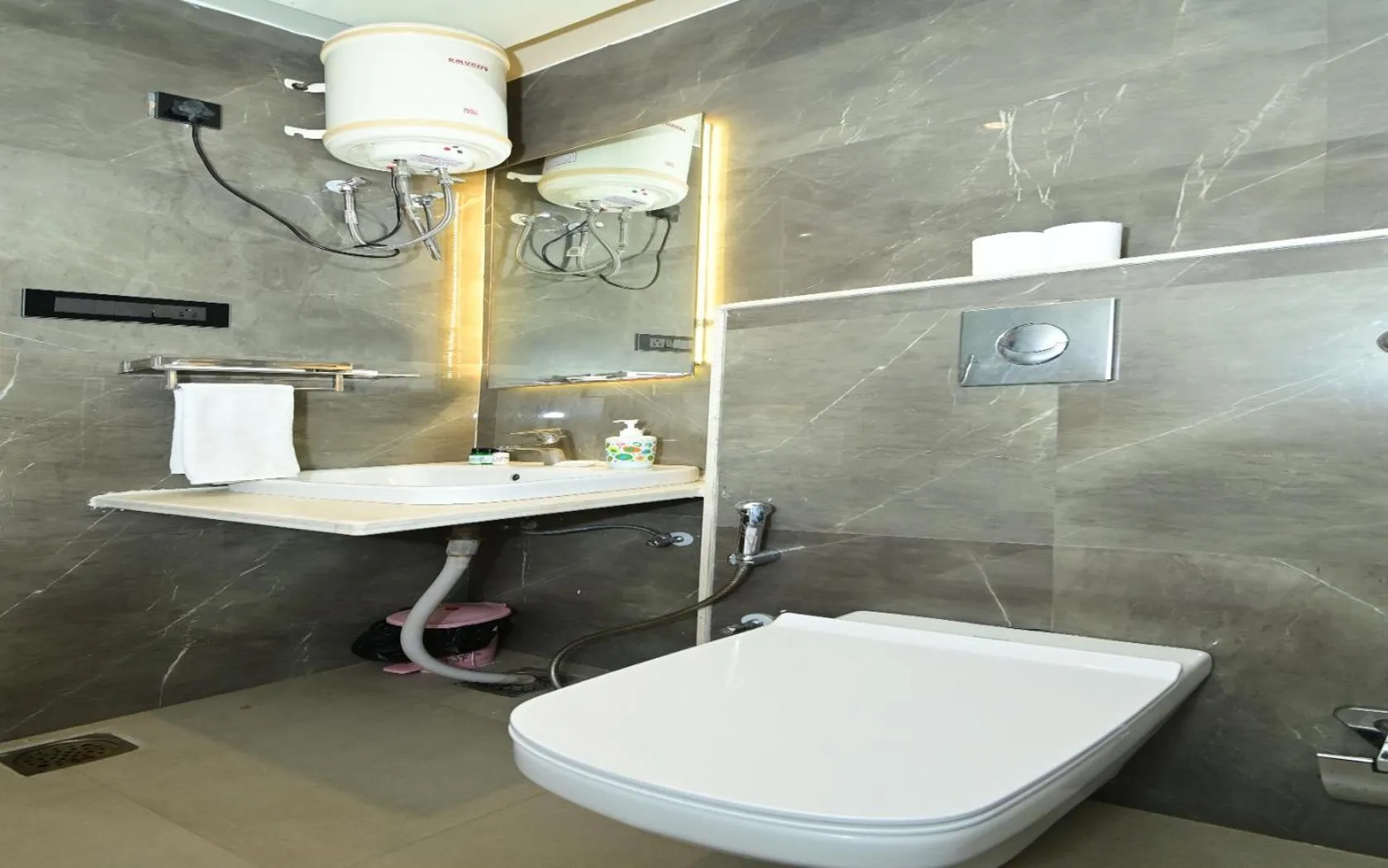 Hotel RR 62-Jaipur City Centre Hotel