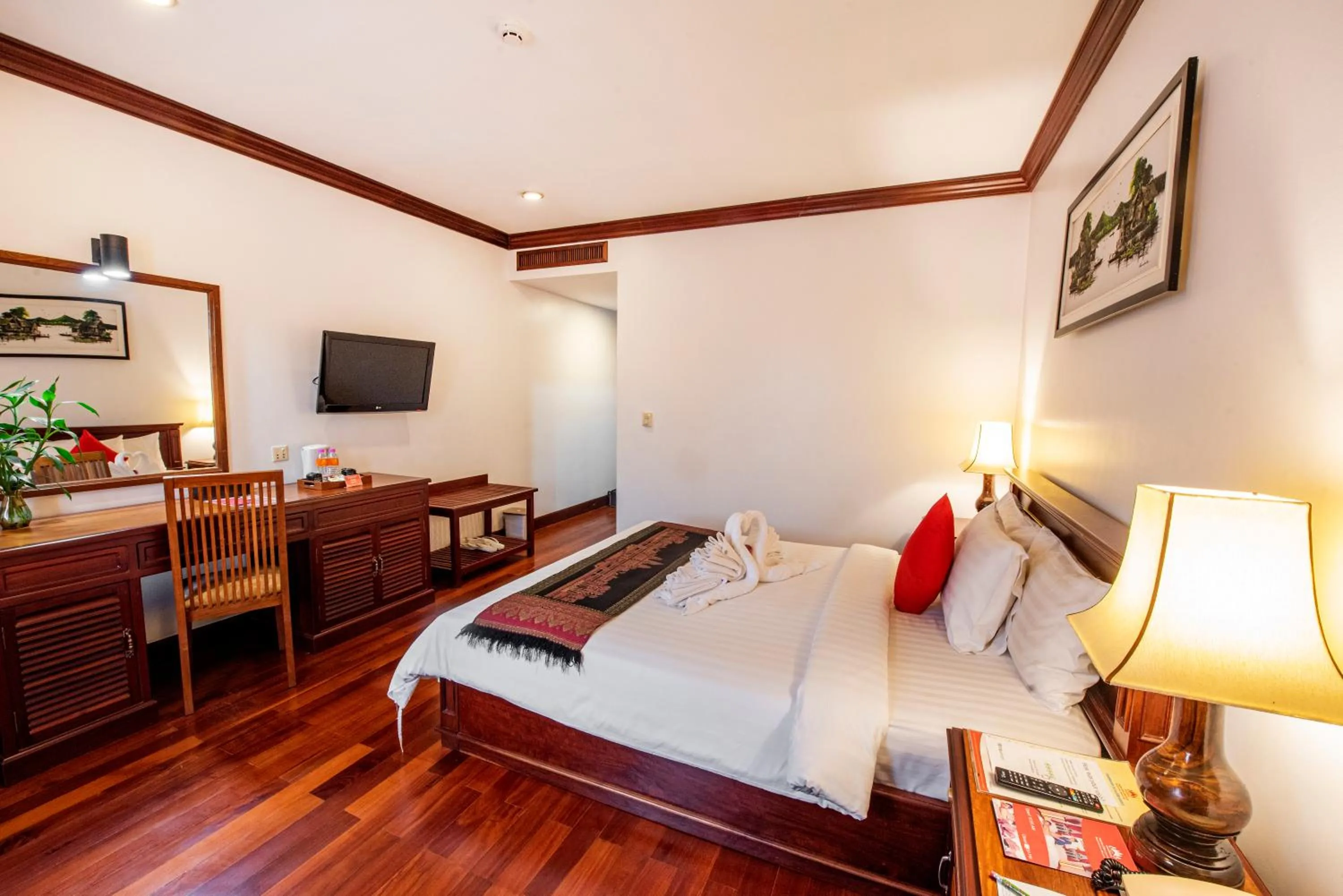 Single Room in Royal Crown Hotel & Spa