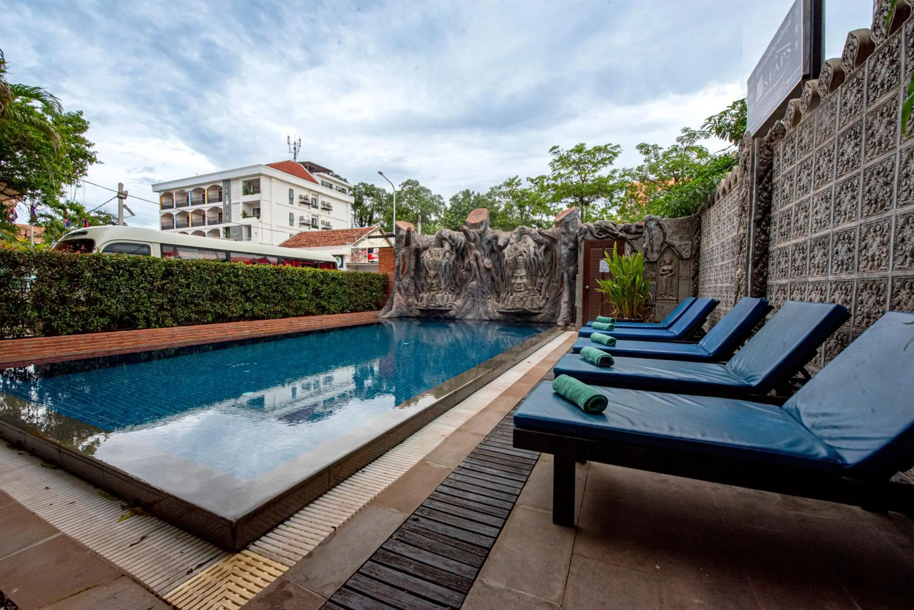 Swimming pool in Royal Crown Hotel & Spa