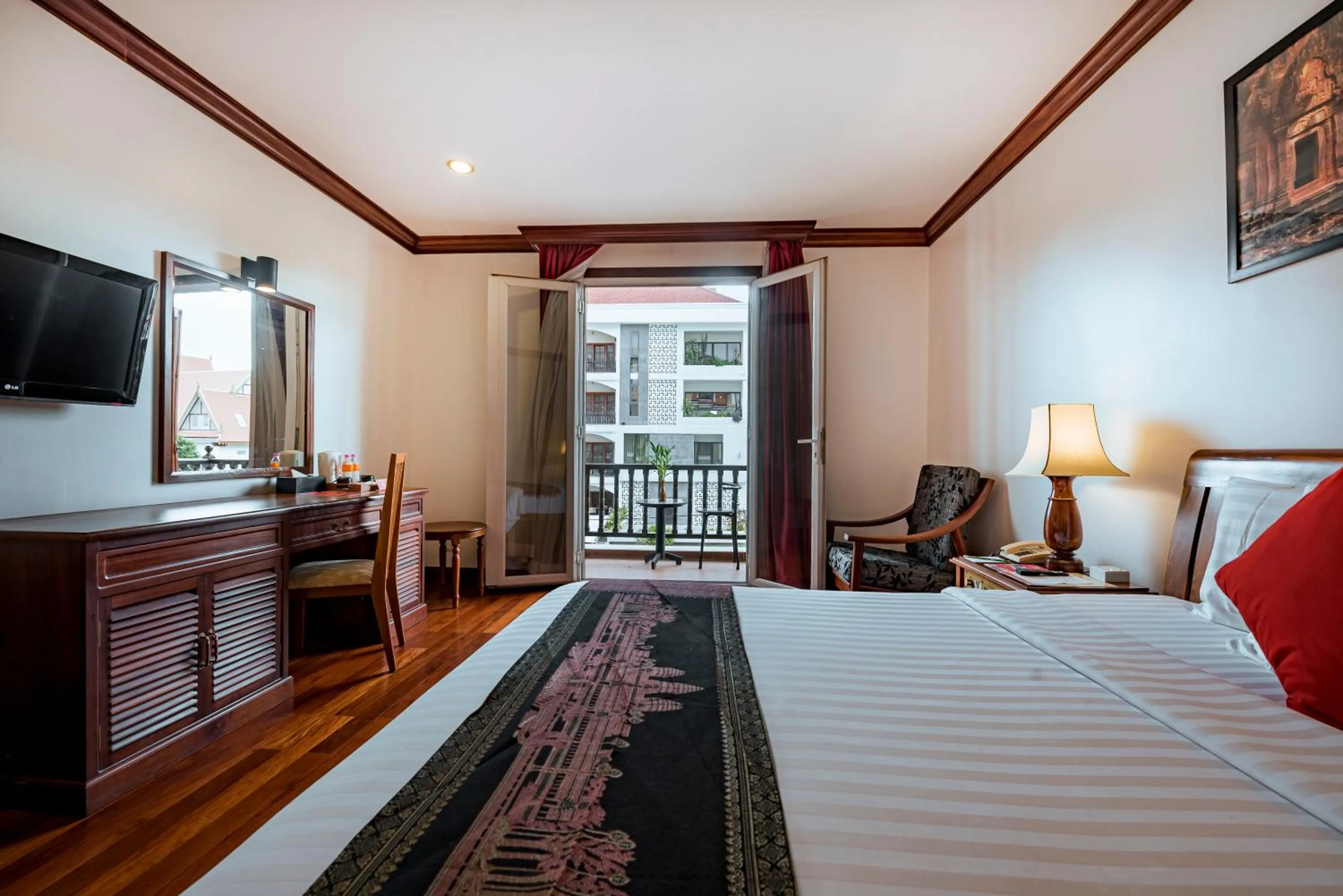 Bedroom, Bed in Royal Crown Hotel & Spa