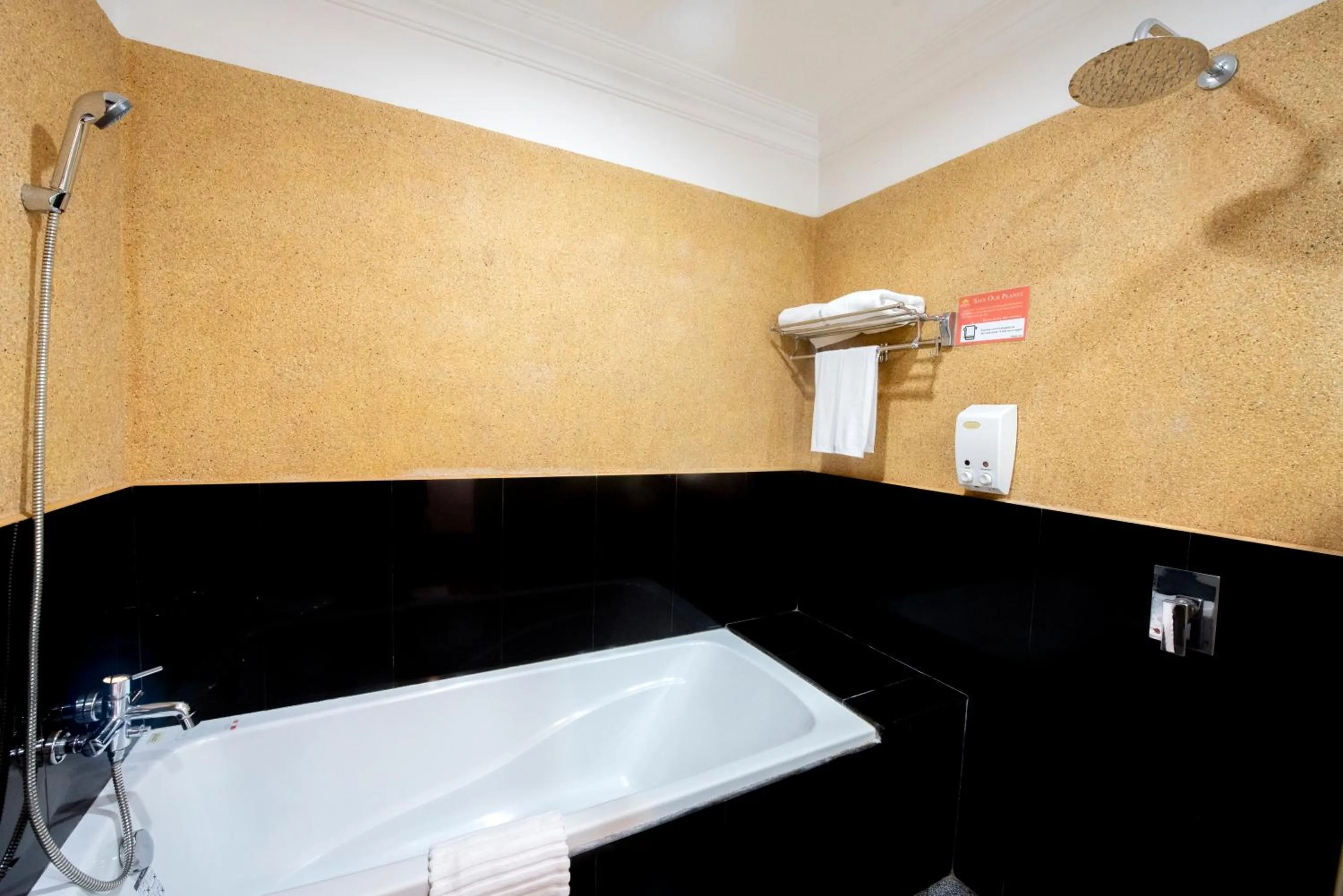 Bath in Royal Crown Hotel & Spa