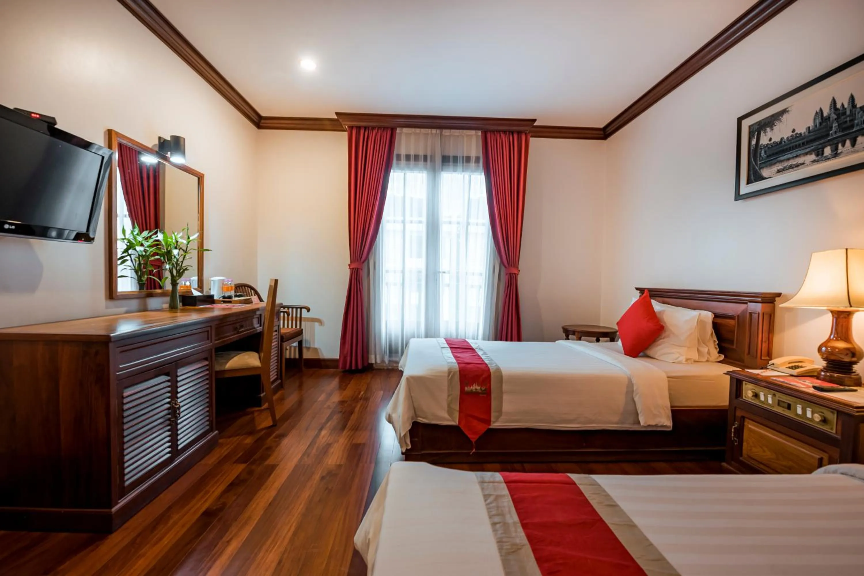 Bedroom, Bed in Royal Crown Hotel & Spa