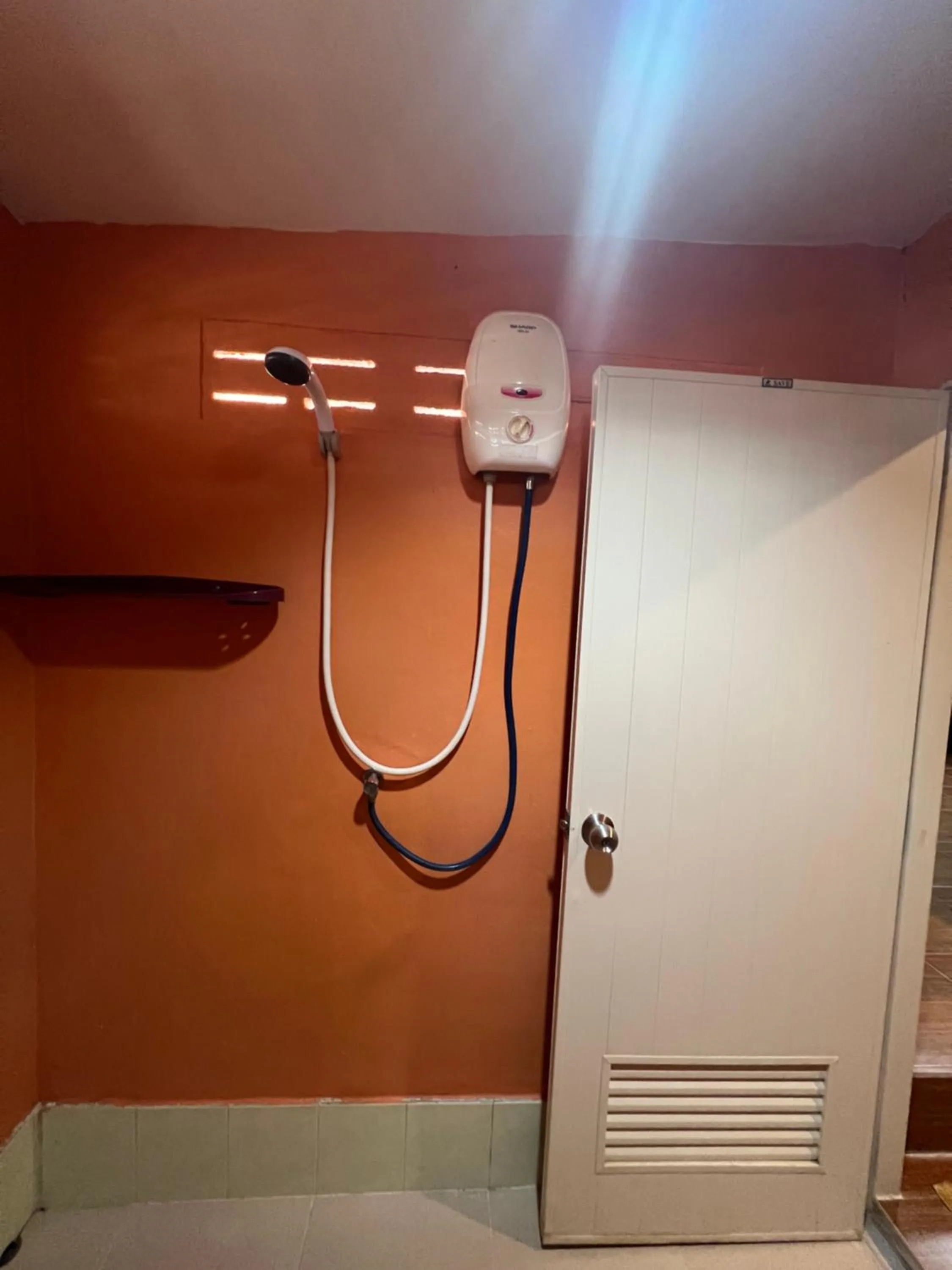 Shower in Pim Bungalow