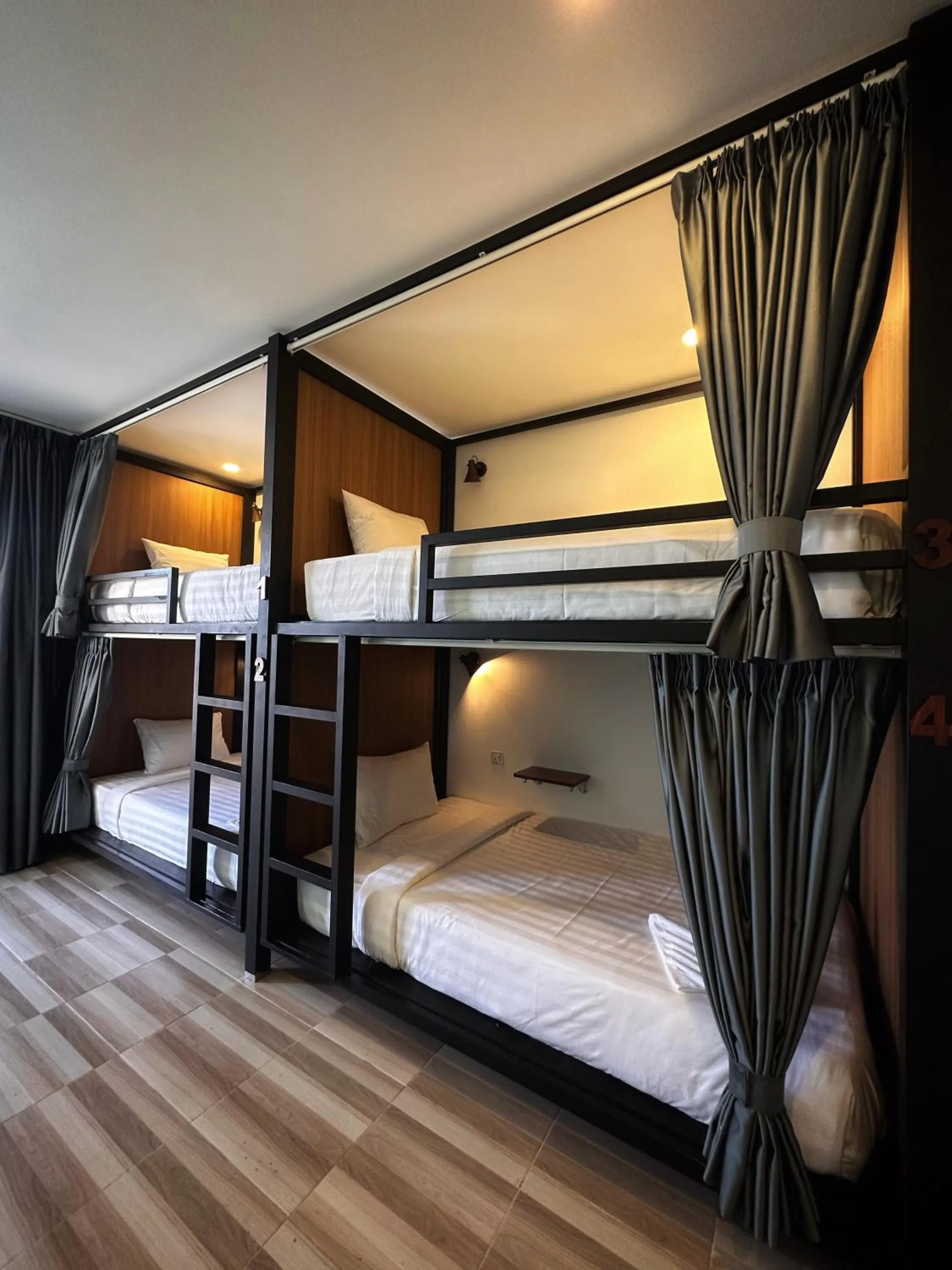 bunk bed in Monsoon Riverside Hotel