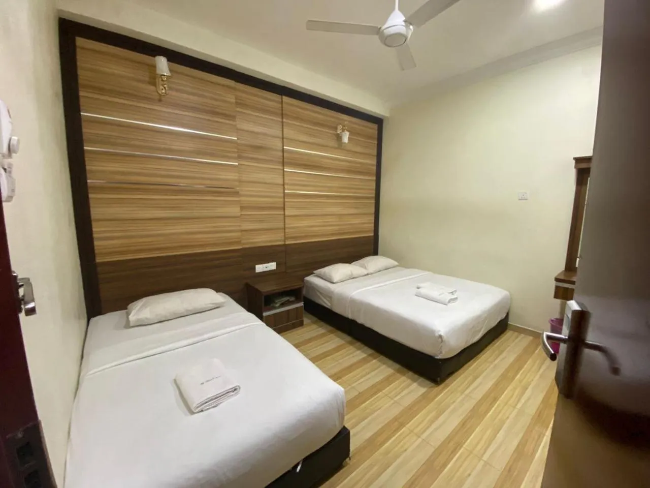 Bed in Haji Saudi Hotel