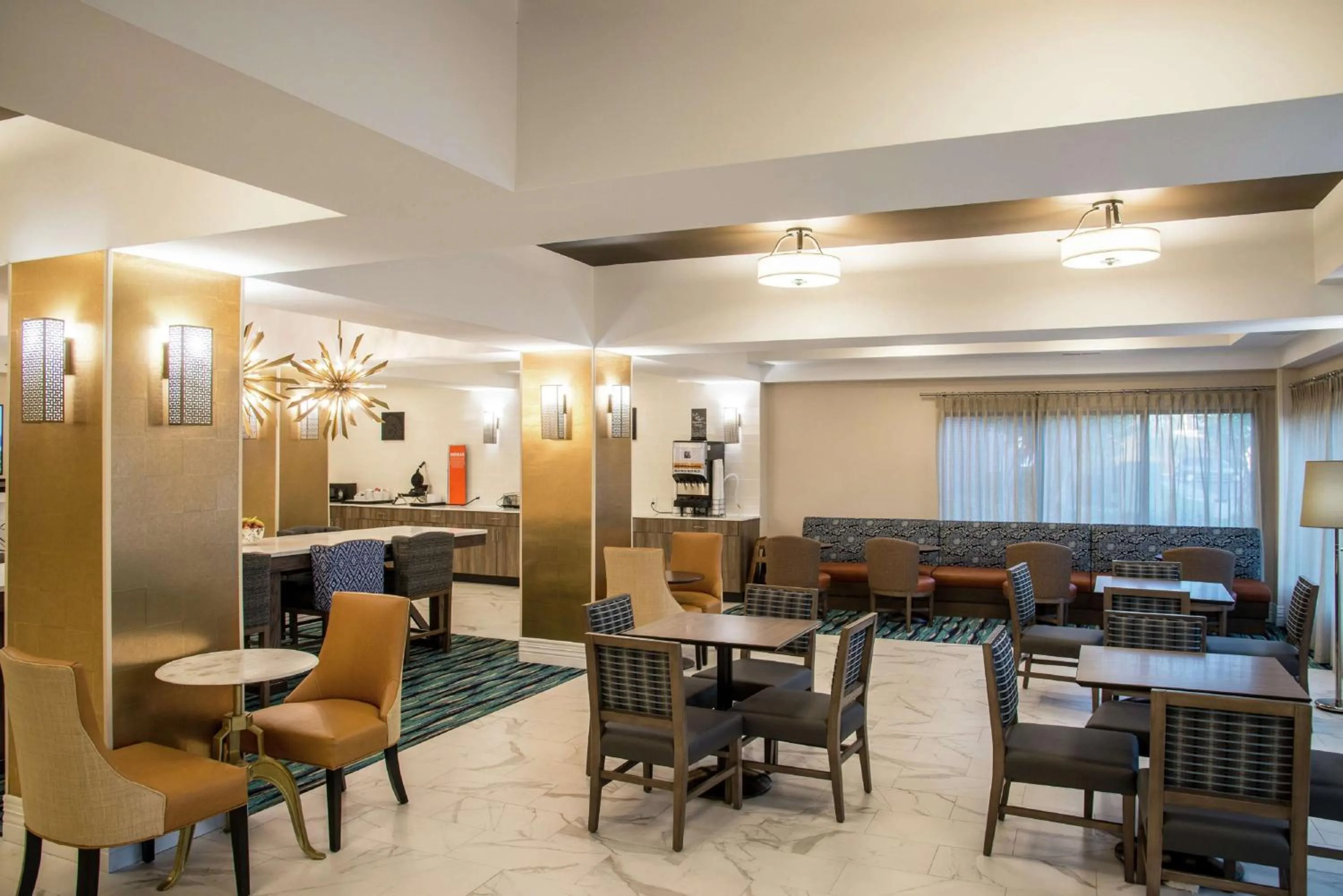 Lobby or reception in Hampton Inn & Suites Jackson Coliseum