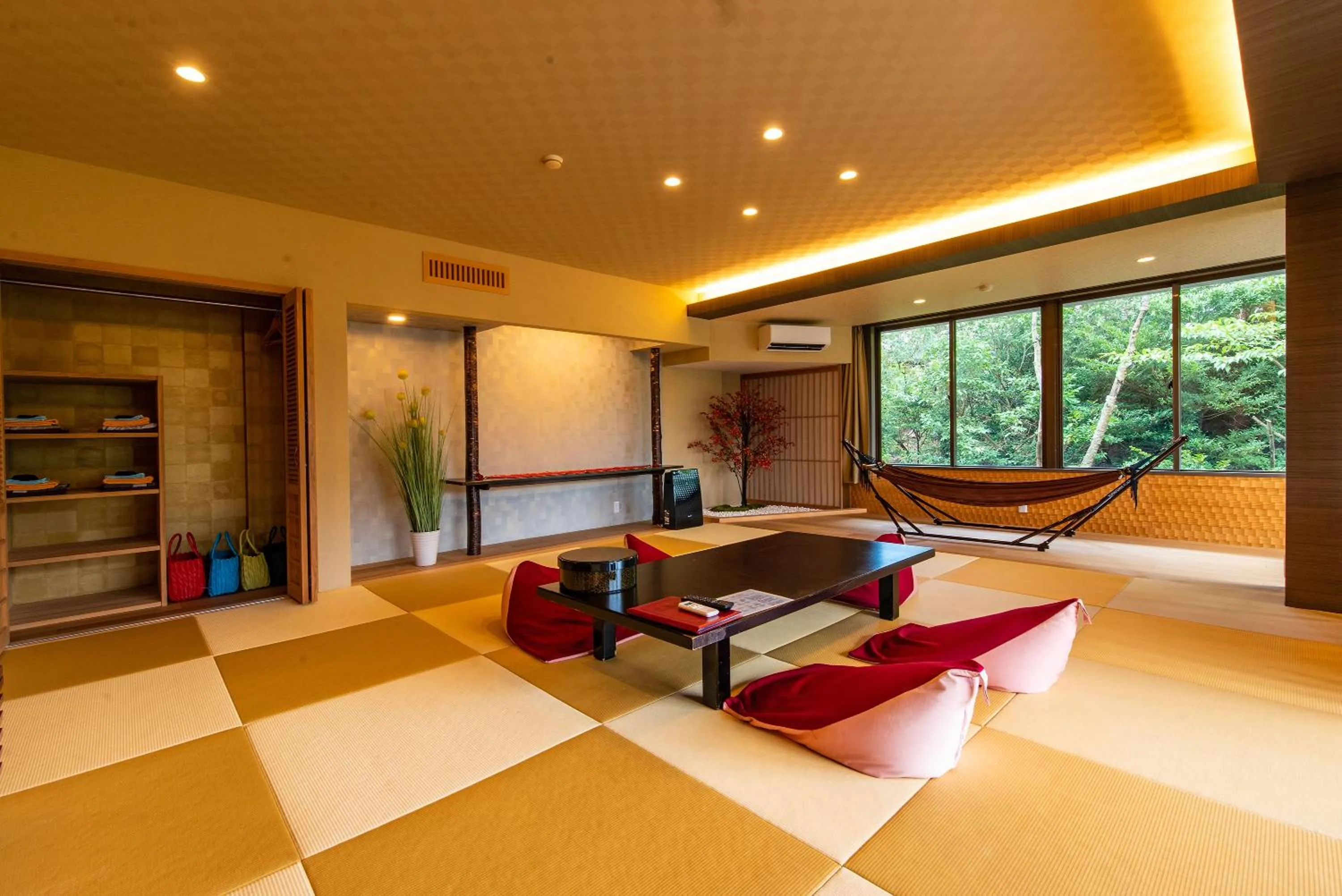 Family in Unzen Sky Hotel