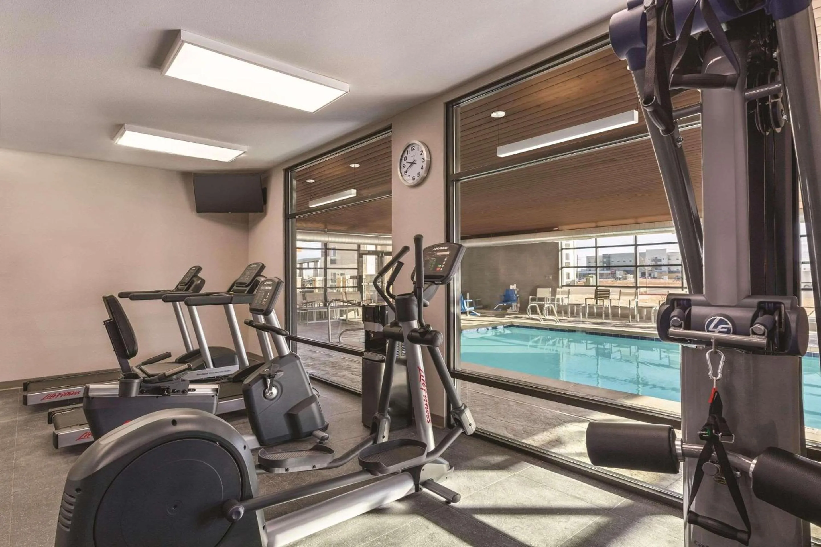 Fitness centre/facilities in Country Inn & Suites by Radisson, Lubbock Southwest, TX