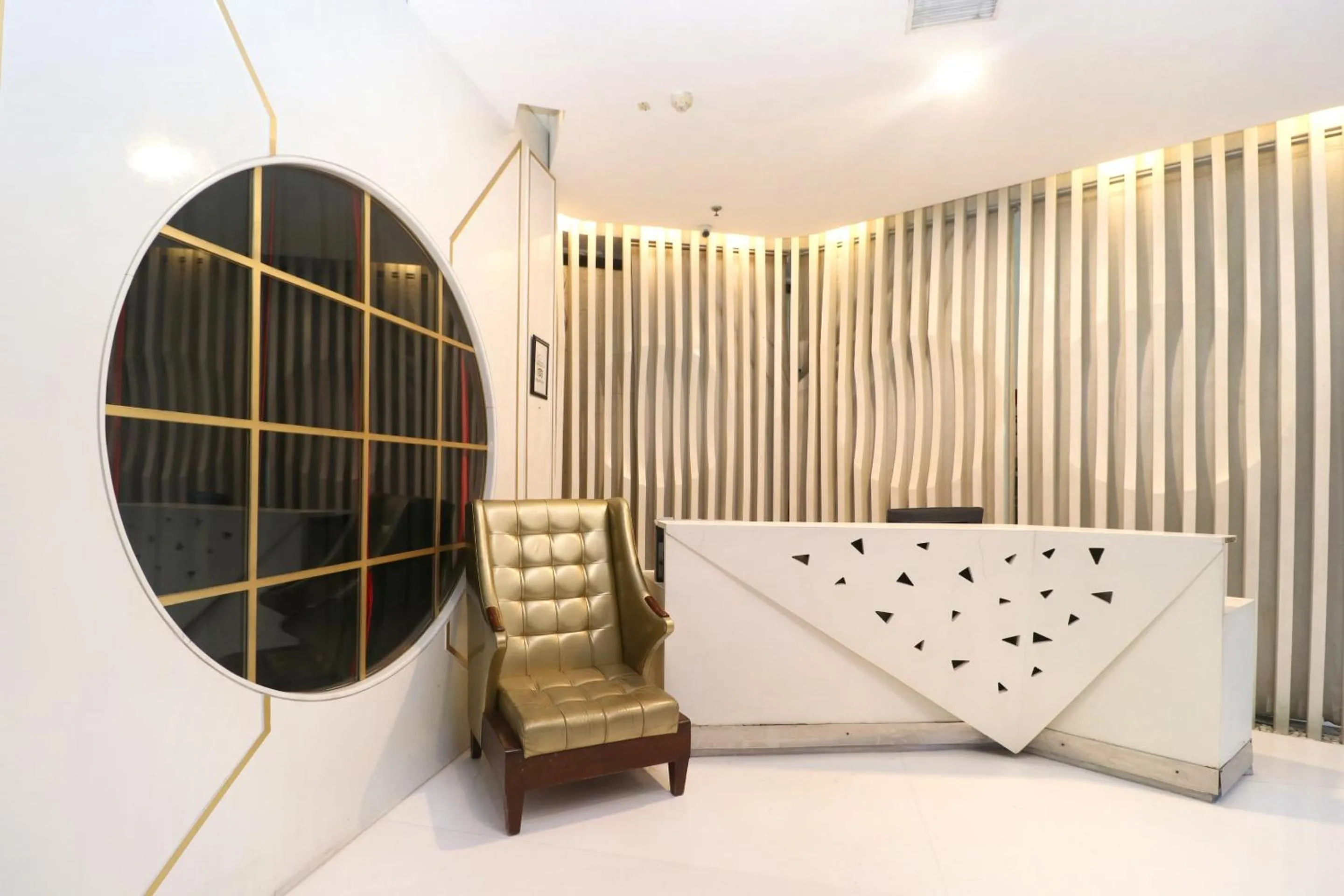 Lobby or reception in The Toy Hotel