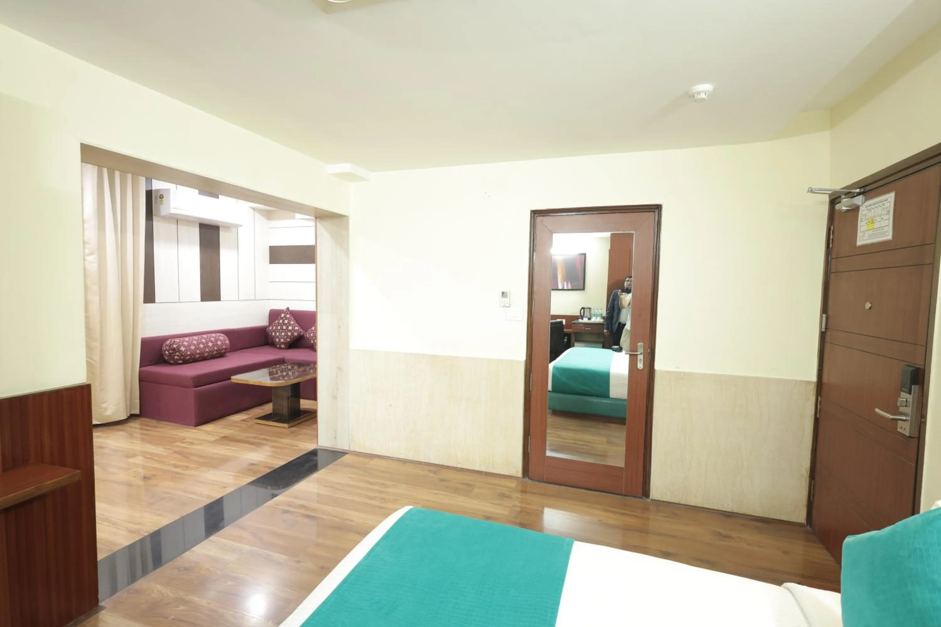 Living room, Bed in Hotel Cama