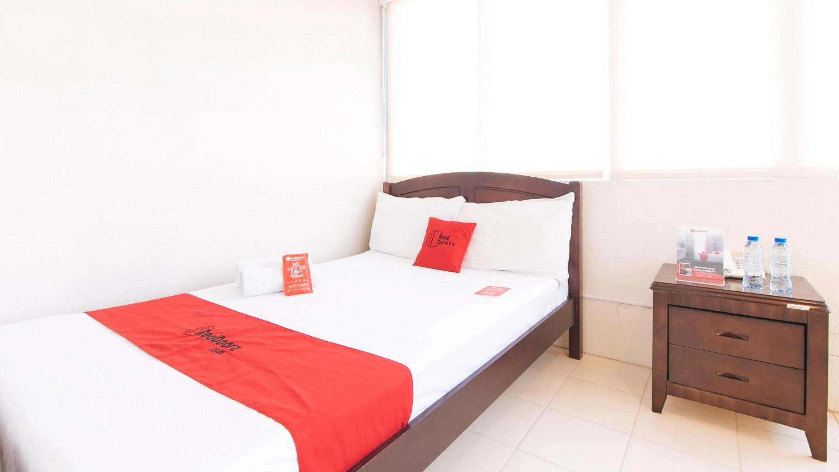 Bed in RedDoorz Plus @ E Rodriguez Corner Banawe