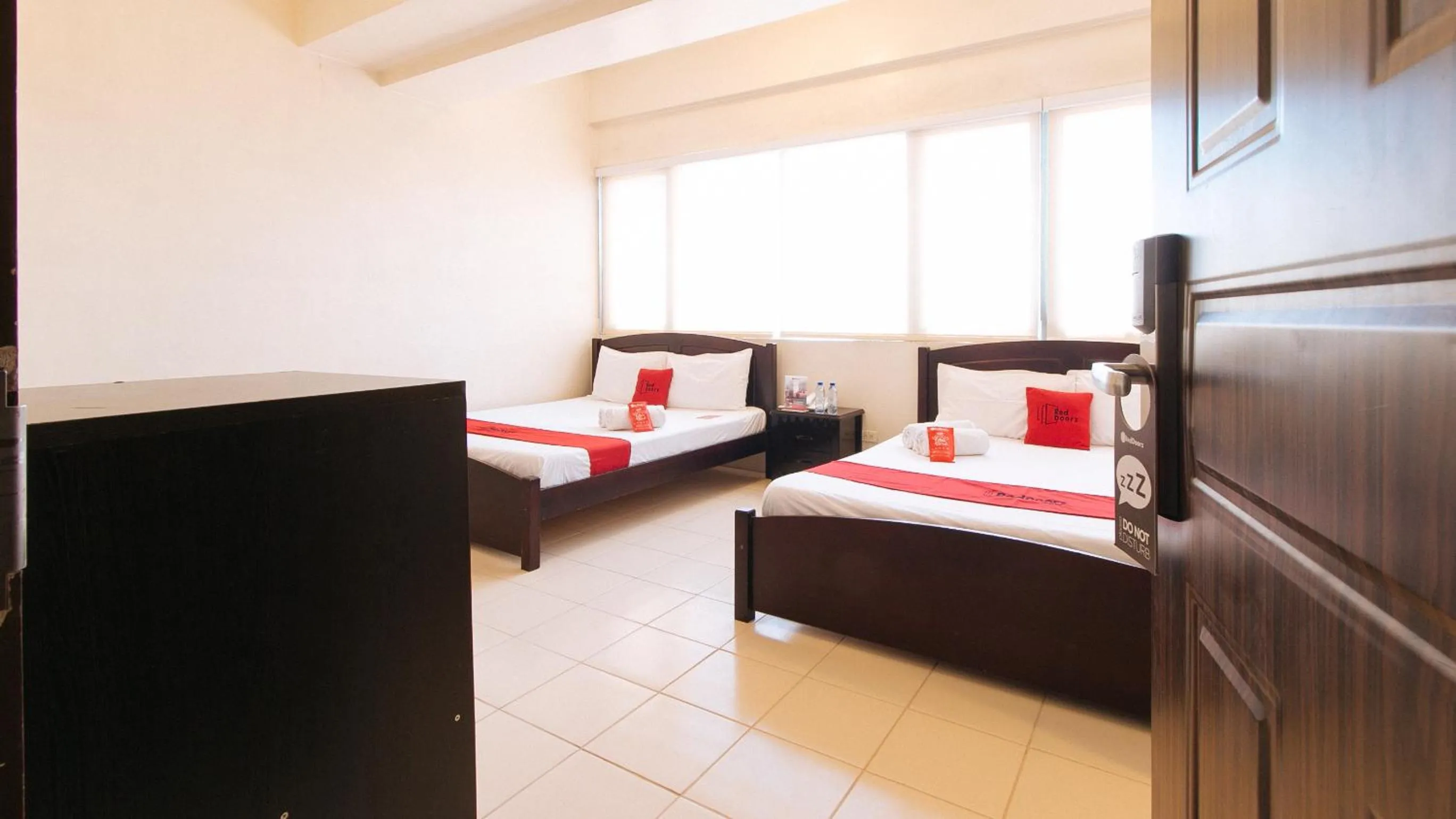 Photo of the whole room, Bed in RedDoorz Plus @ E Rodriguez Corner Banawe