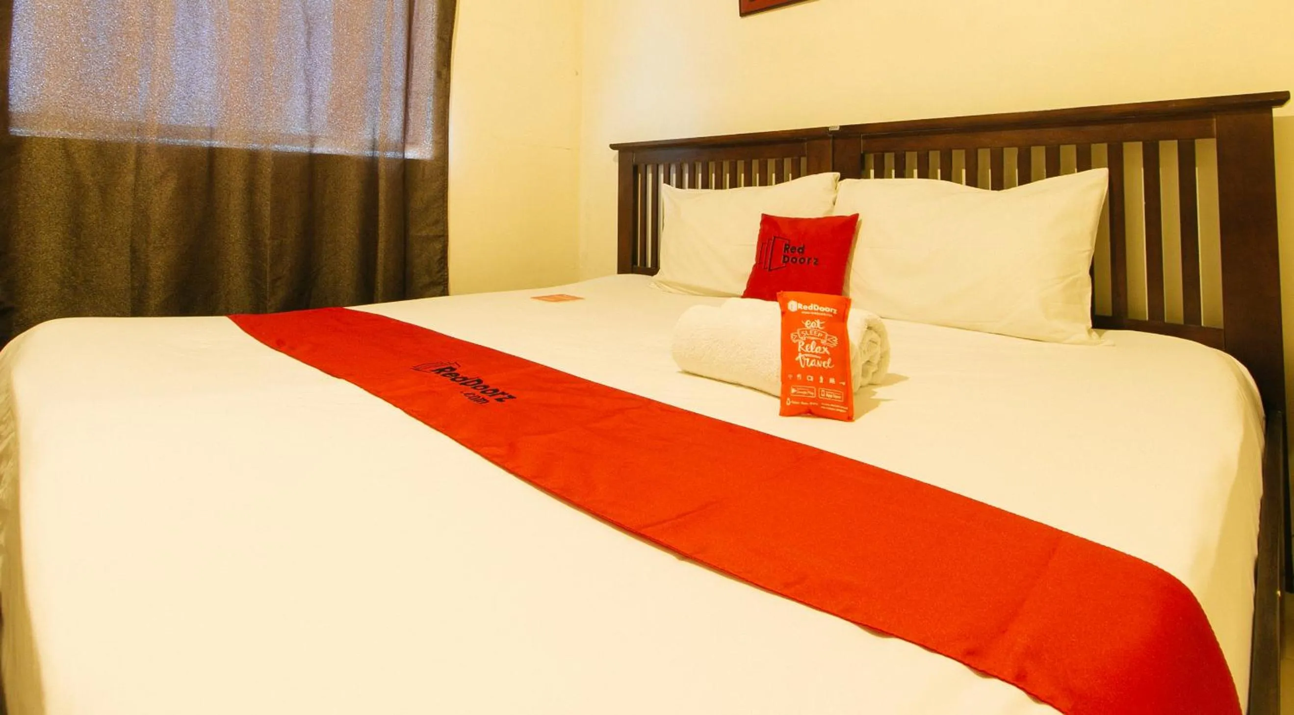 Bedroom, Bed in RedDoorz Plus @ E Rodriguez Corner Banawe