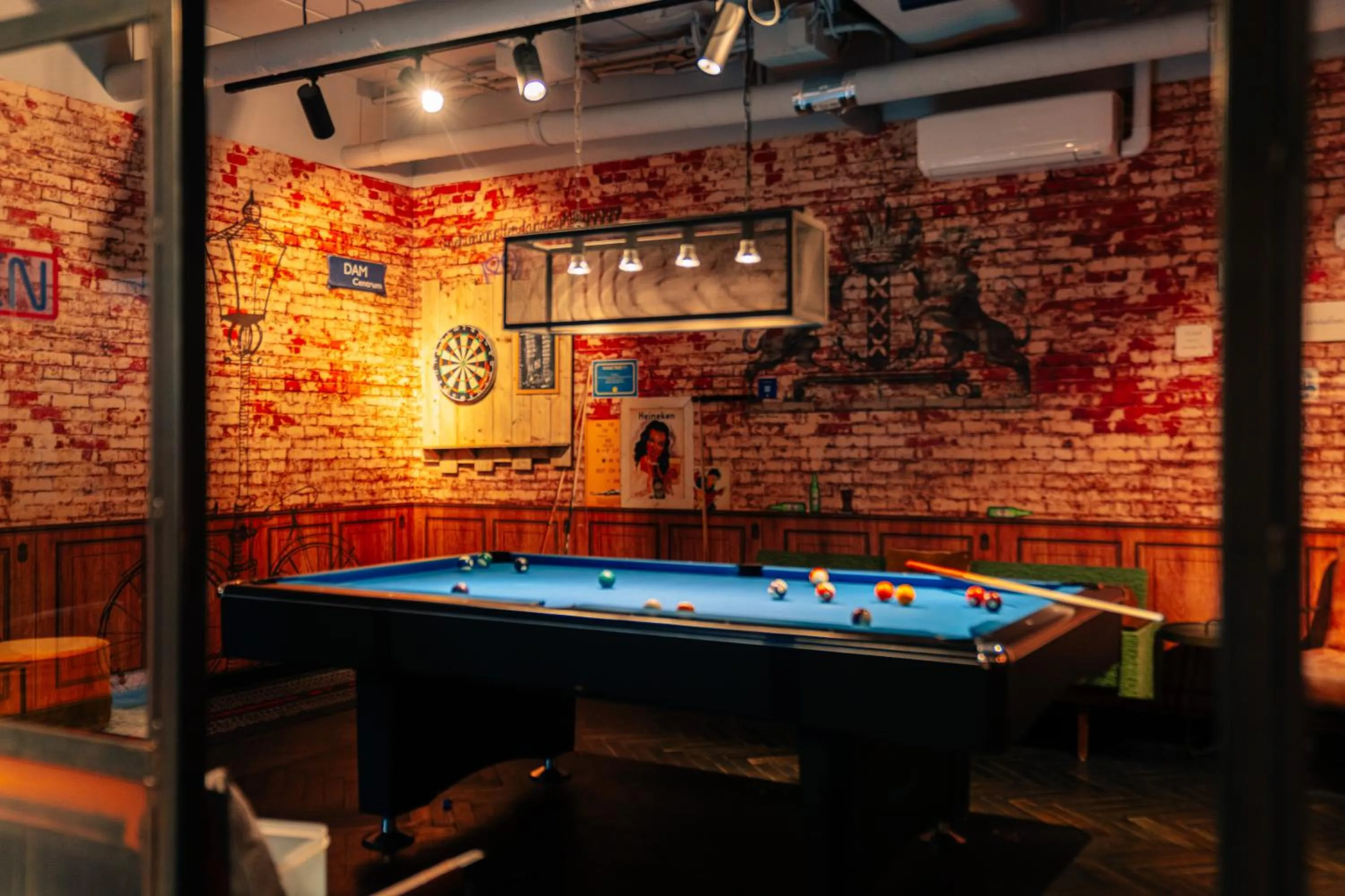 Billiard in Amsterdam ID Aparthotel