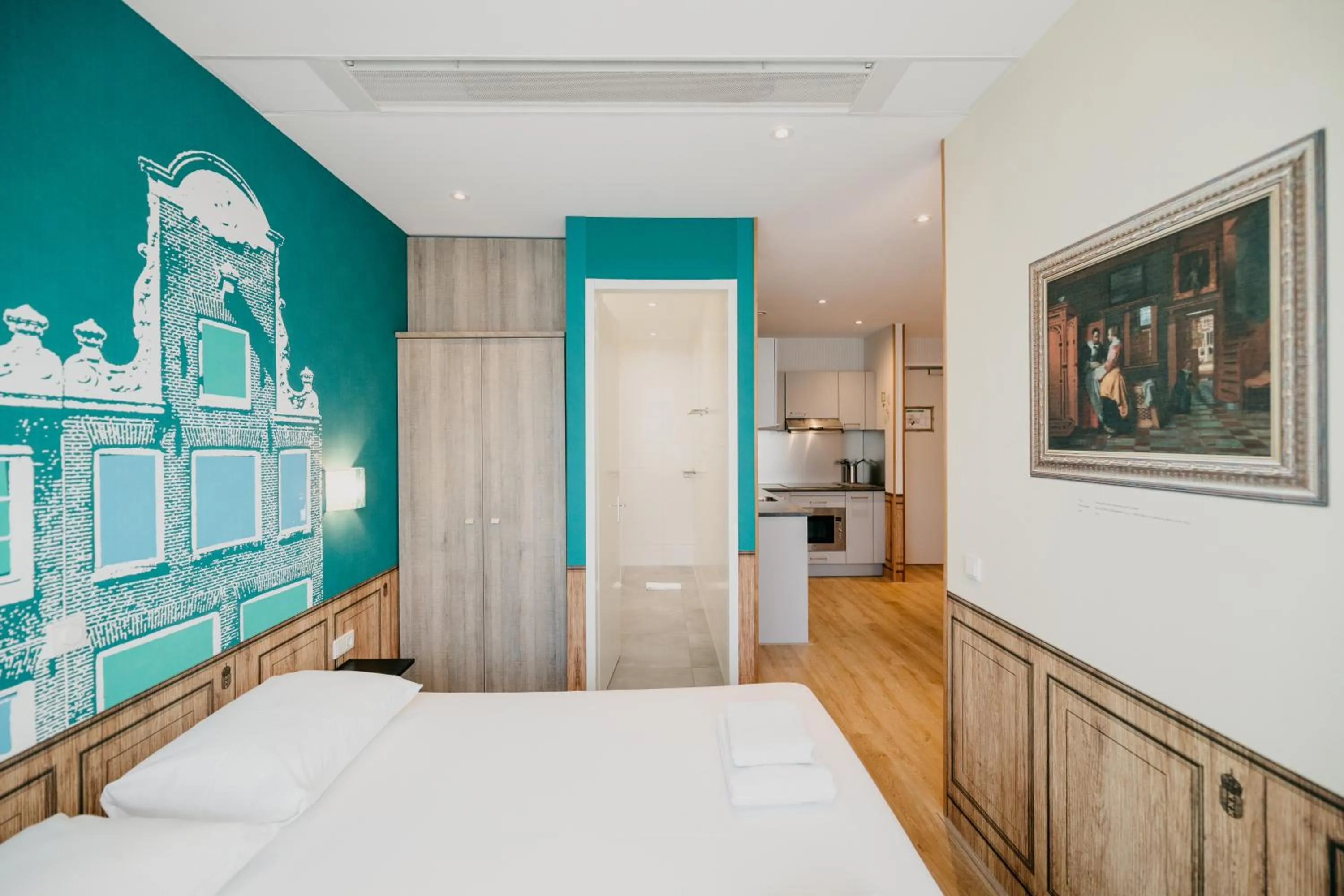 Bed in Amsterdam ID Aparthotel